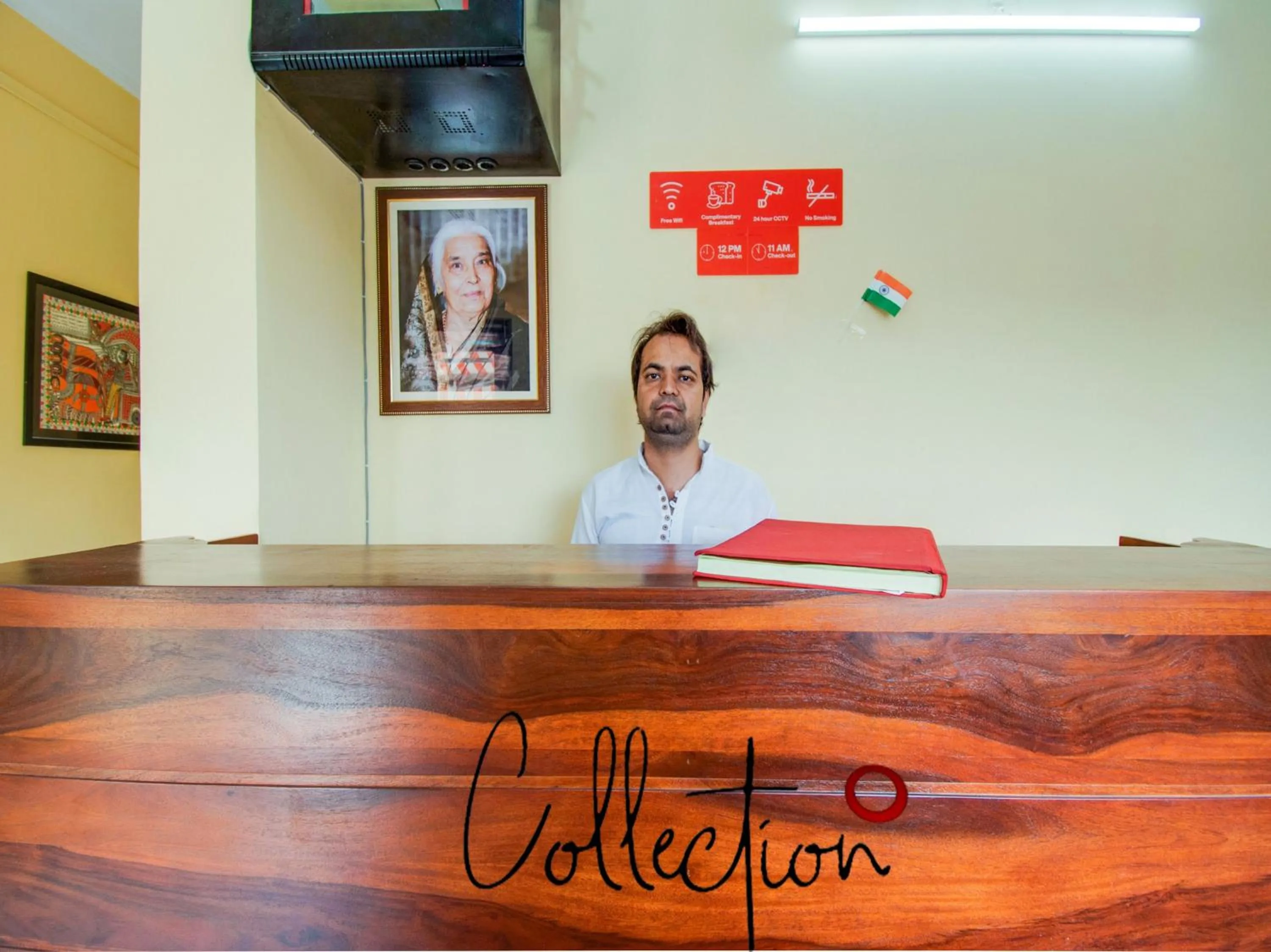 Lobby or reception in OYO Hotel O Omeshwari