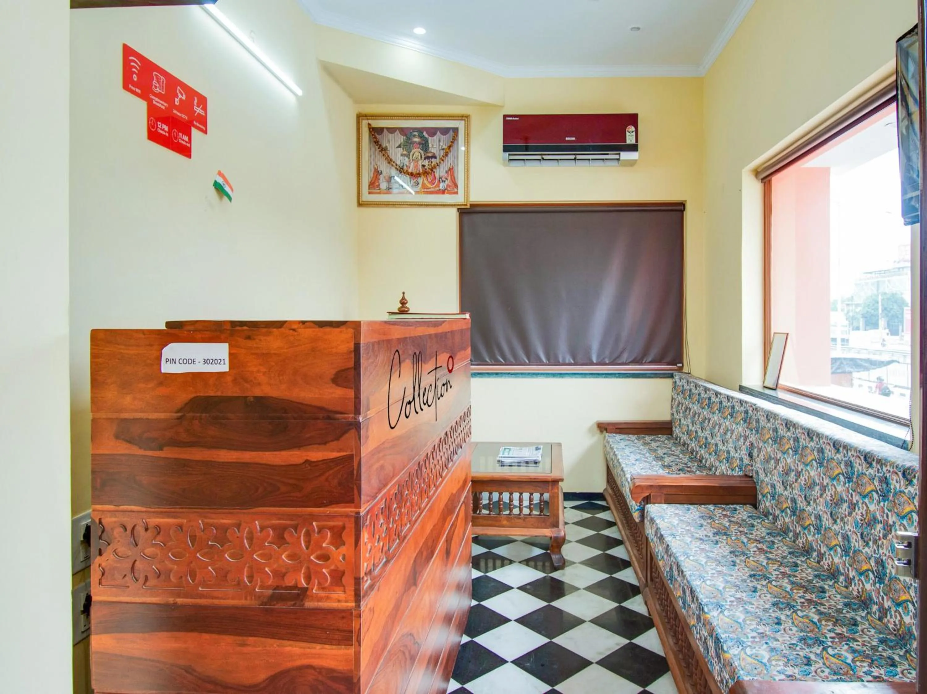 Lobby or reception in OYO Hotel O Omeshwari