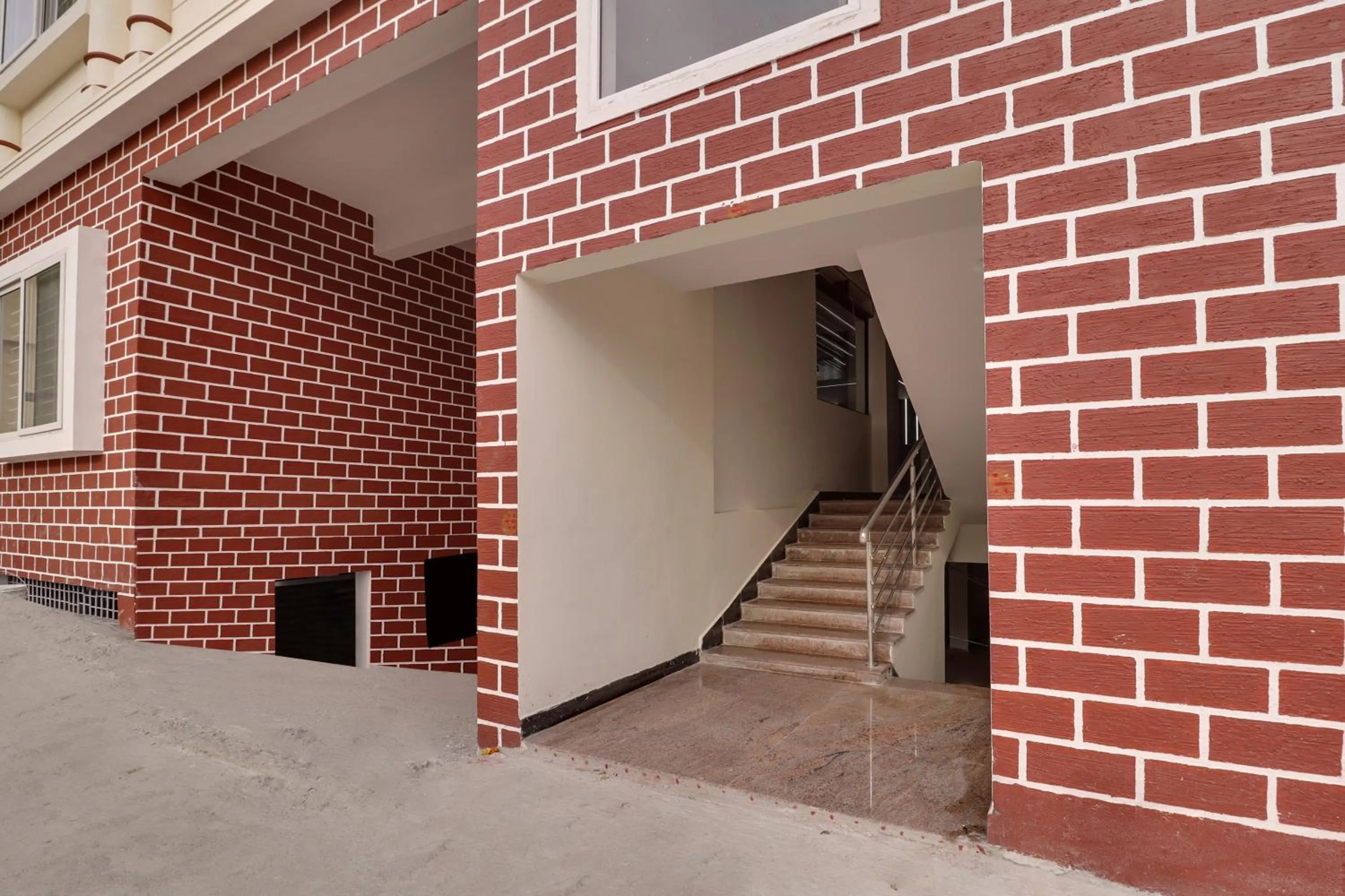 Facade/entrance in Collection O Manu