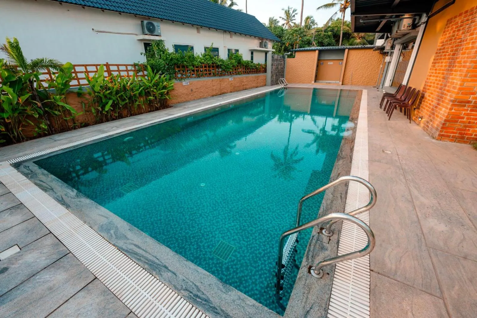Swimming pool in ANANSA BOUTIQUE HOTEL by The Kannur Club