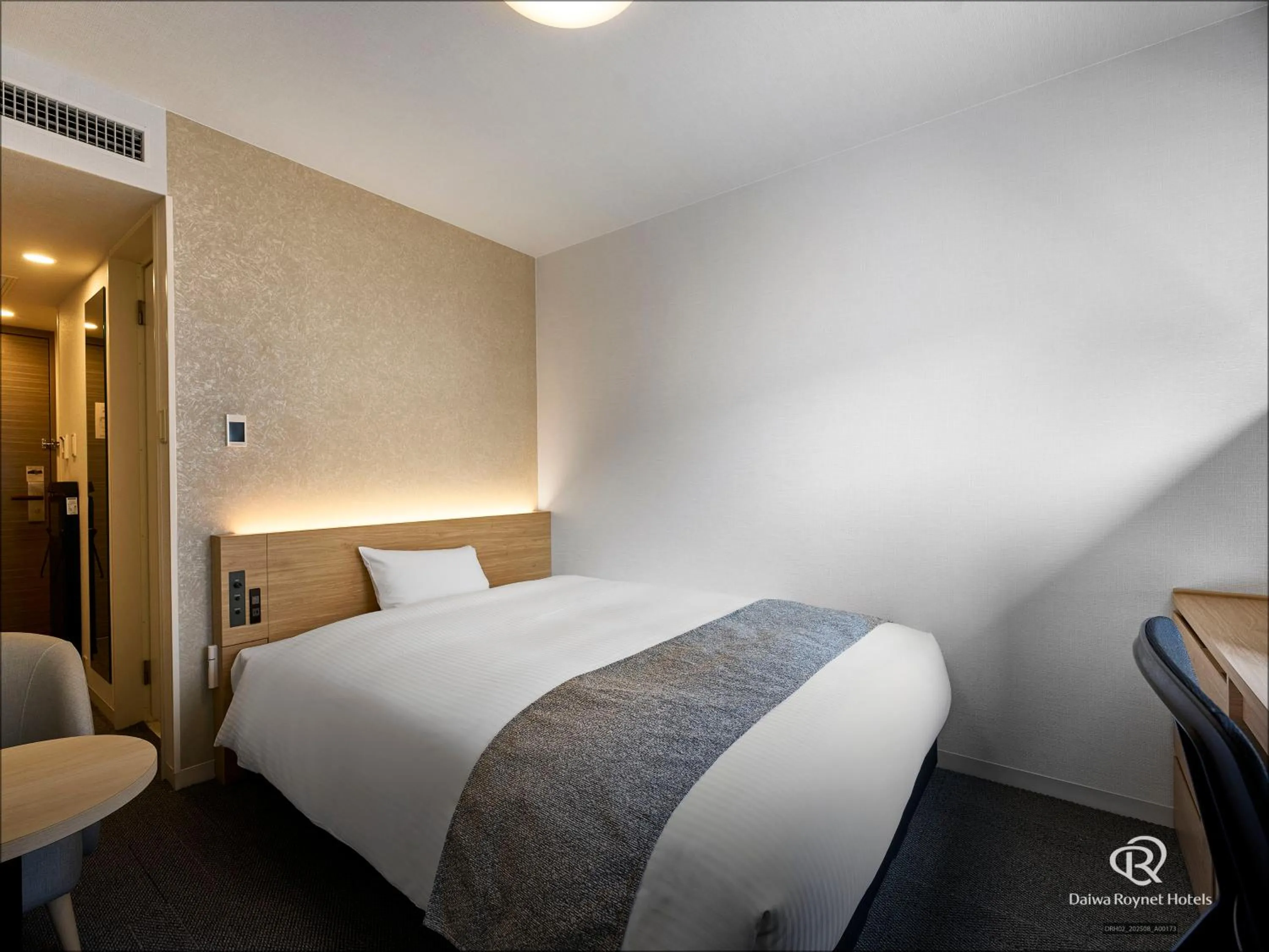 Photo of the whole room, Bed in Daiwa Roynet Utsunomiya