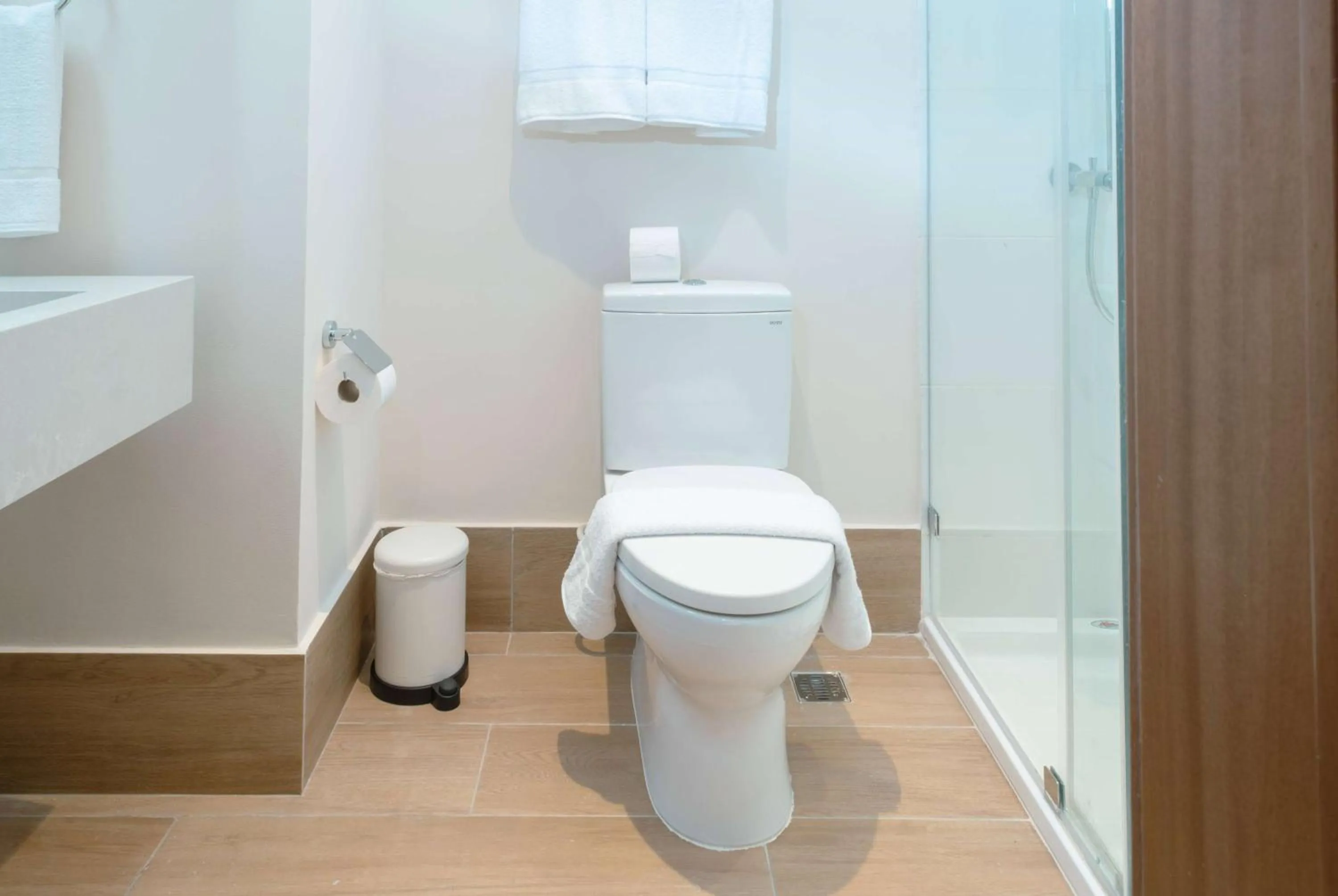 TV and multimedia in Wyndham Garden El Morro Montecristi