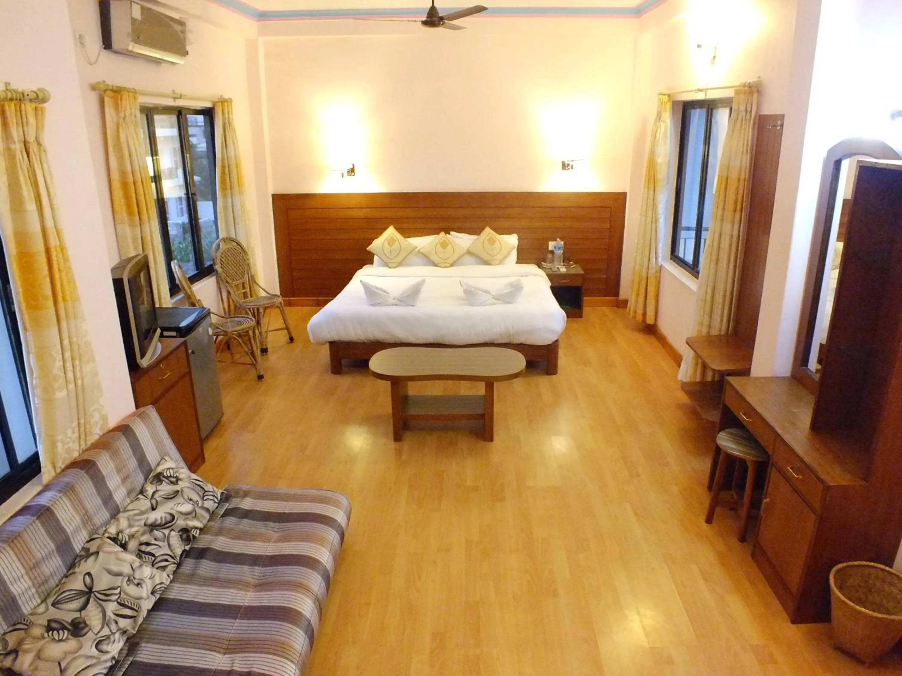 Photo of the whole room, Bed in Hotel Greenland