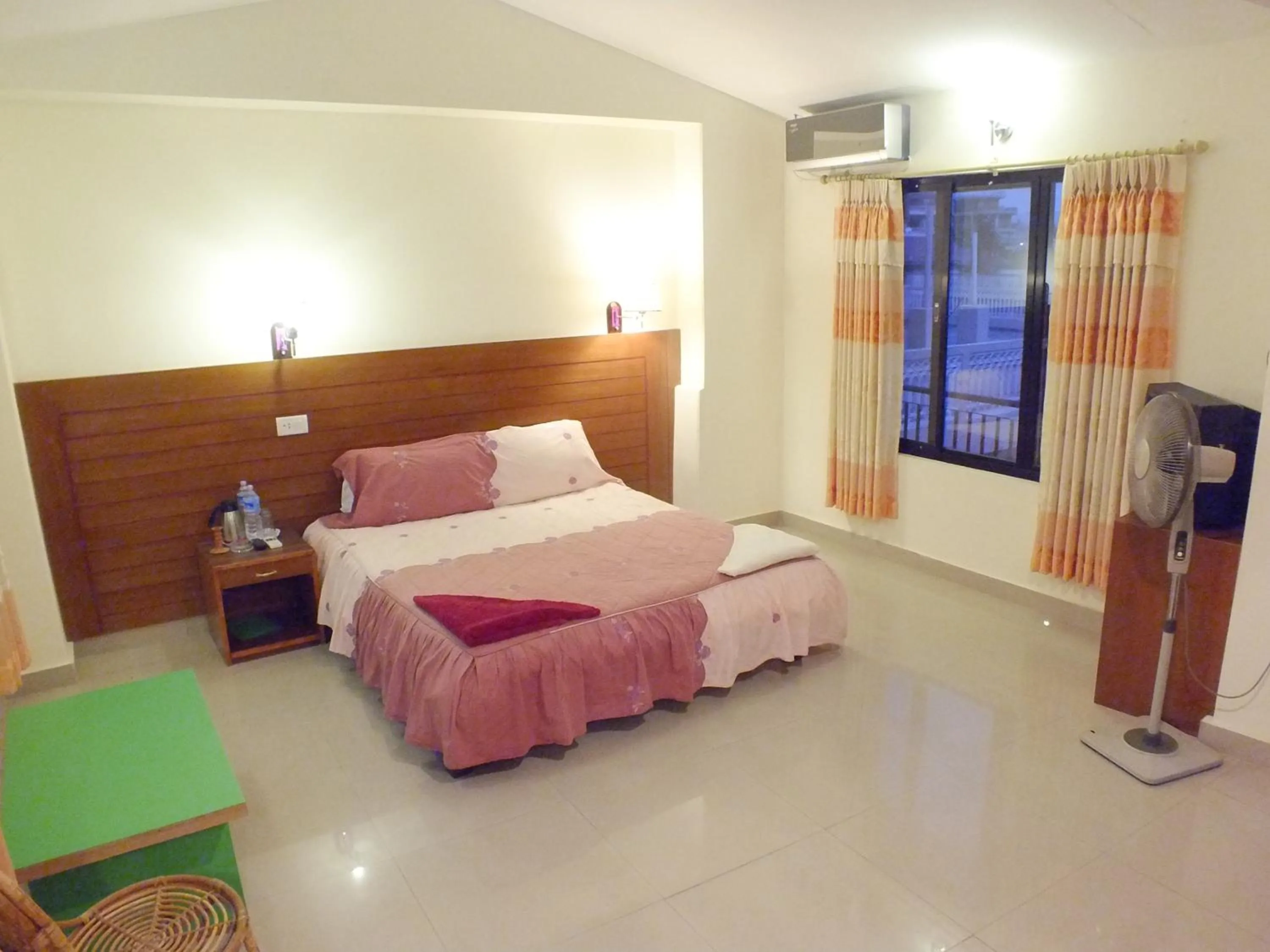 Photo of the whole room, Bed in Hotel Greenland