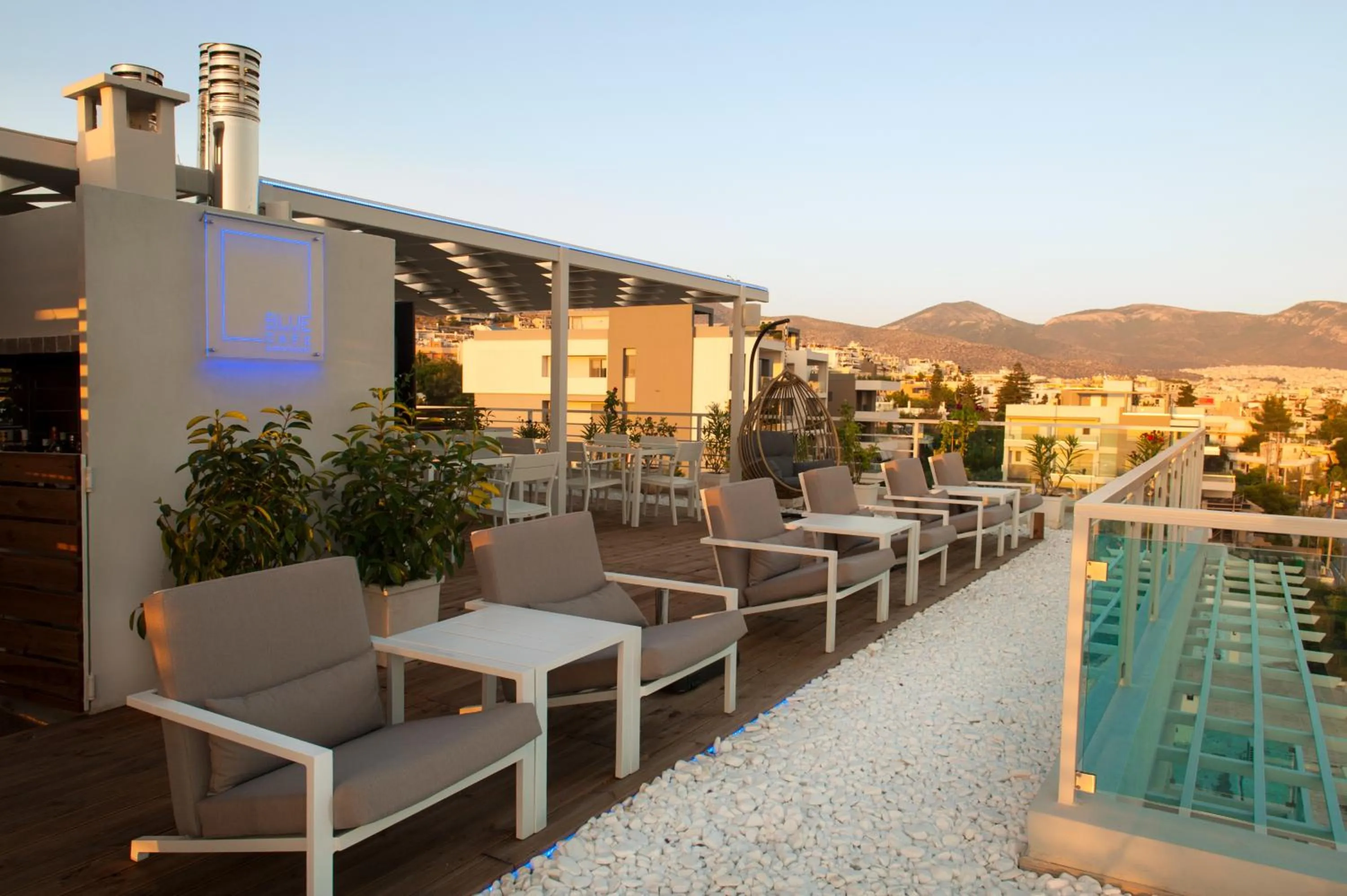 Patio in Scale Suites