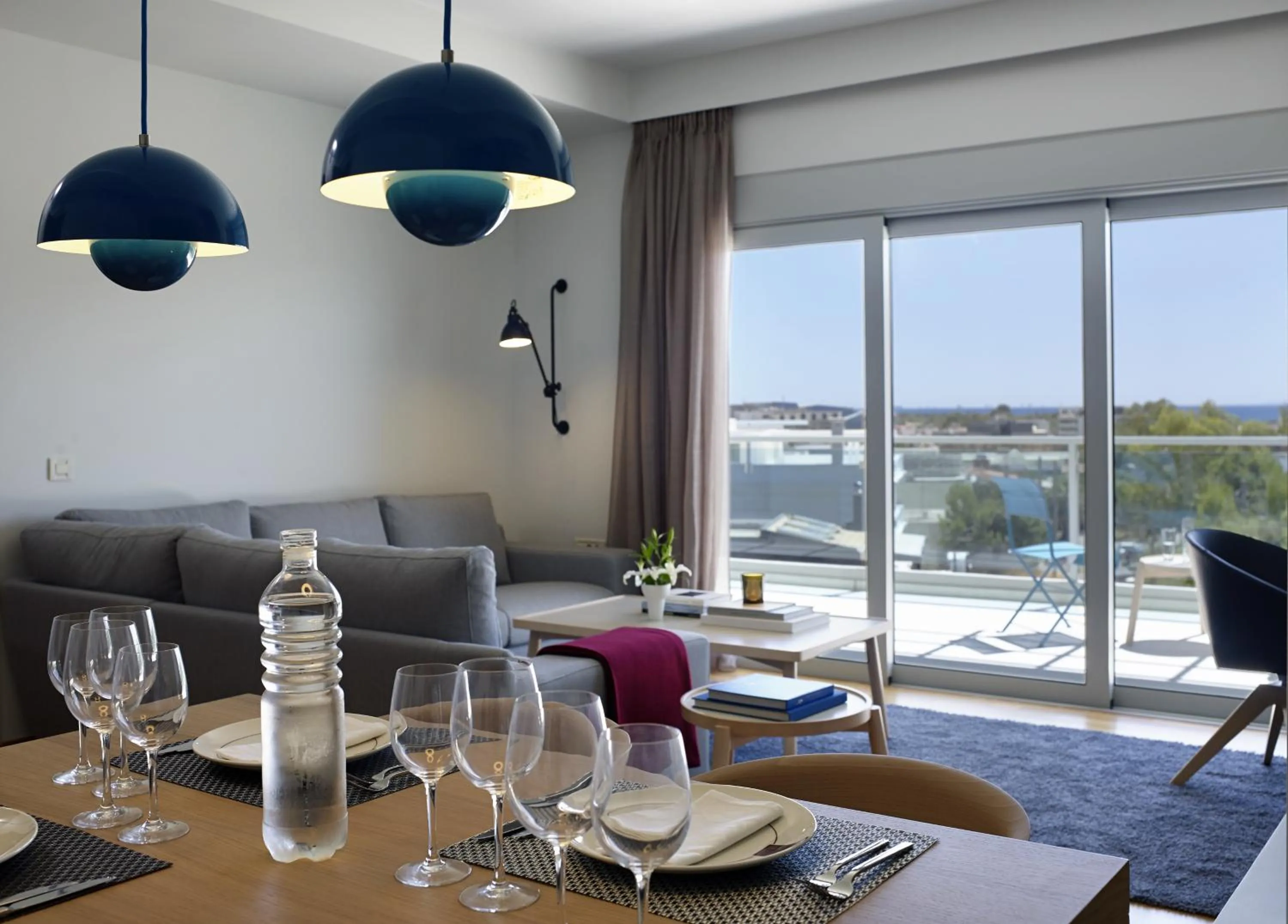 Dining area in Scale Suites