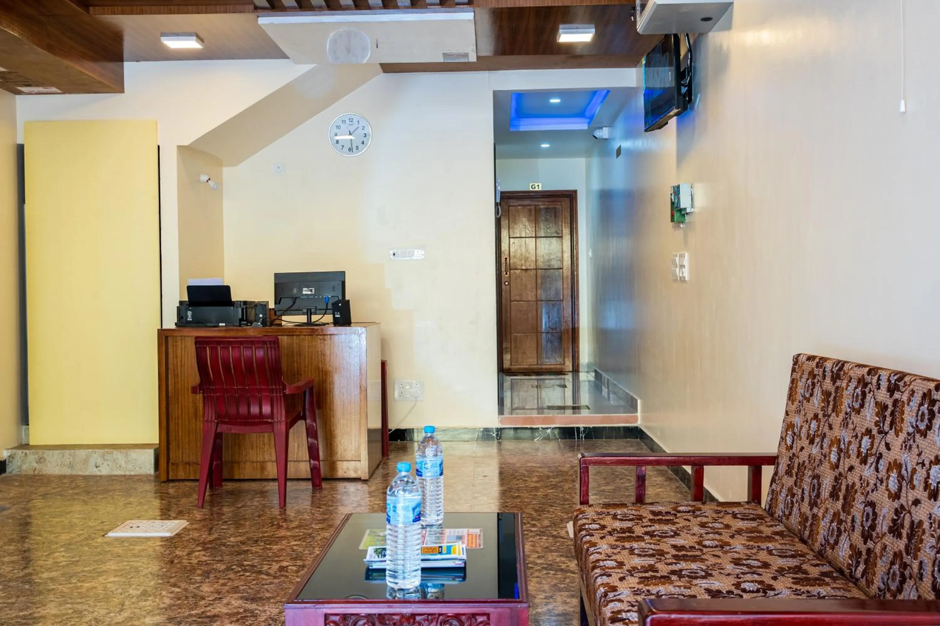 Facade/entrance in Le Suresh Guest House