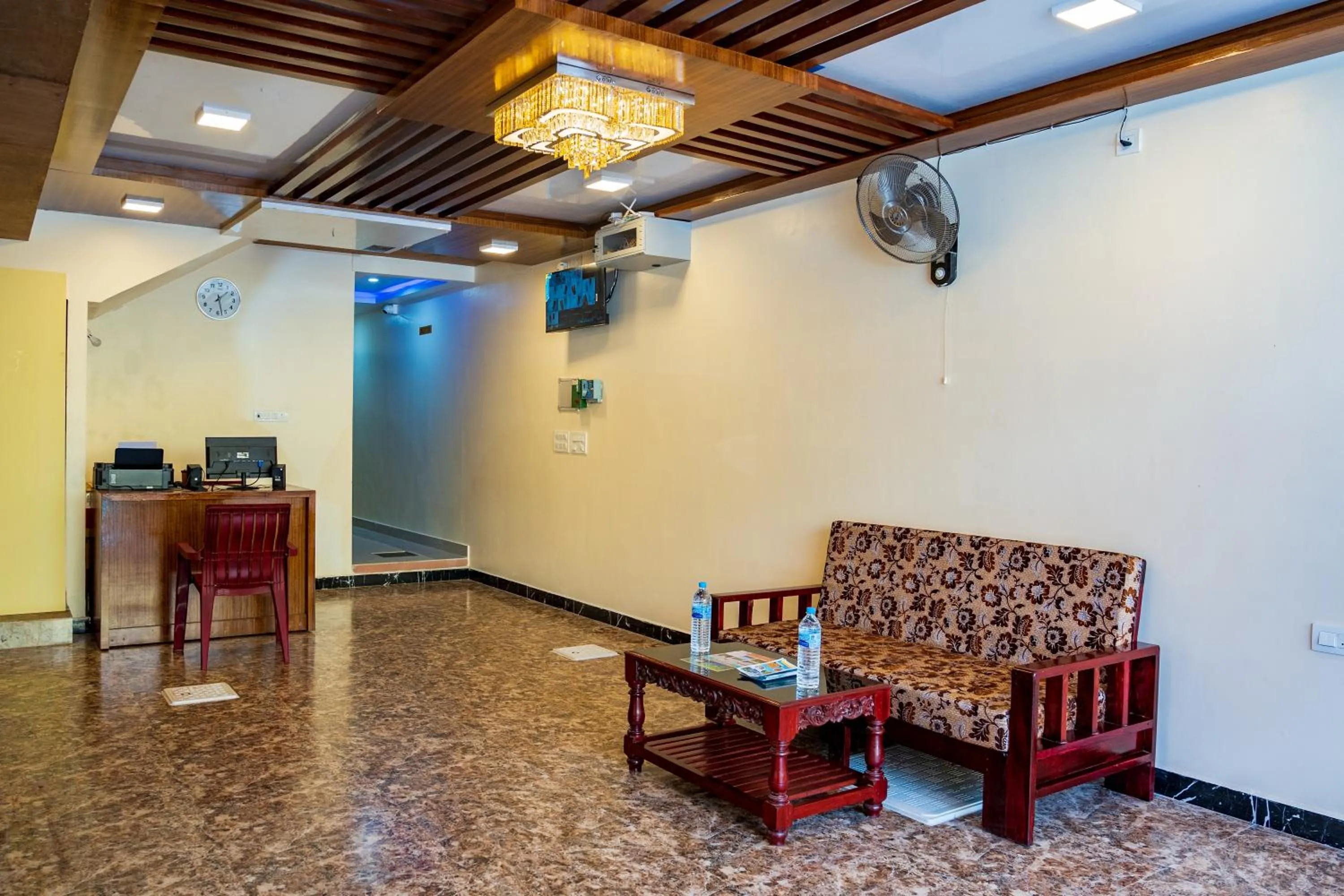 Facade/entrance in Le Suresh Guest House