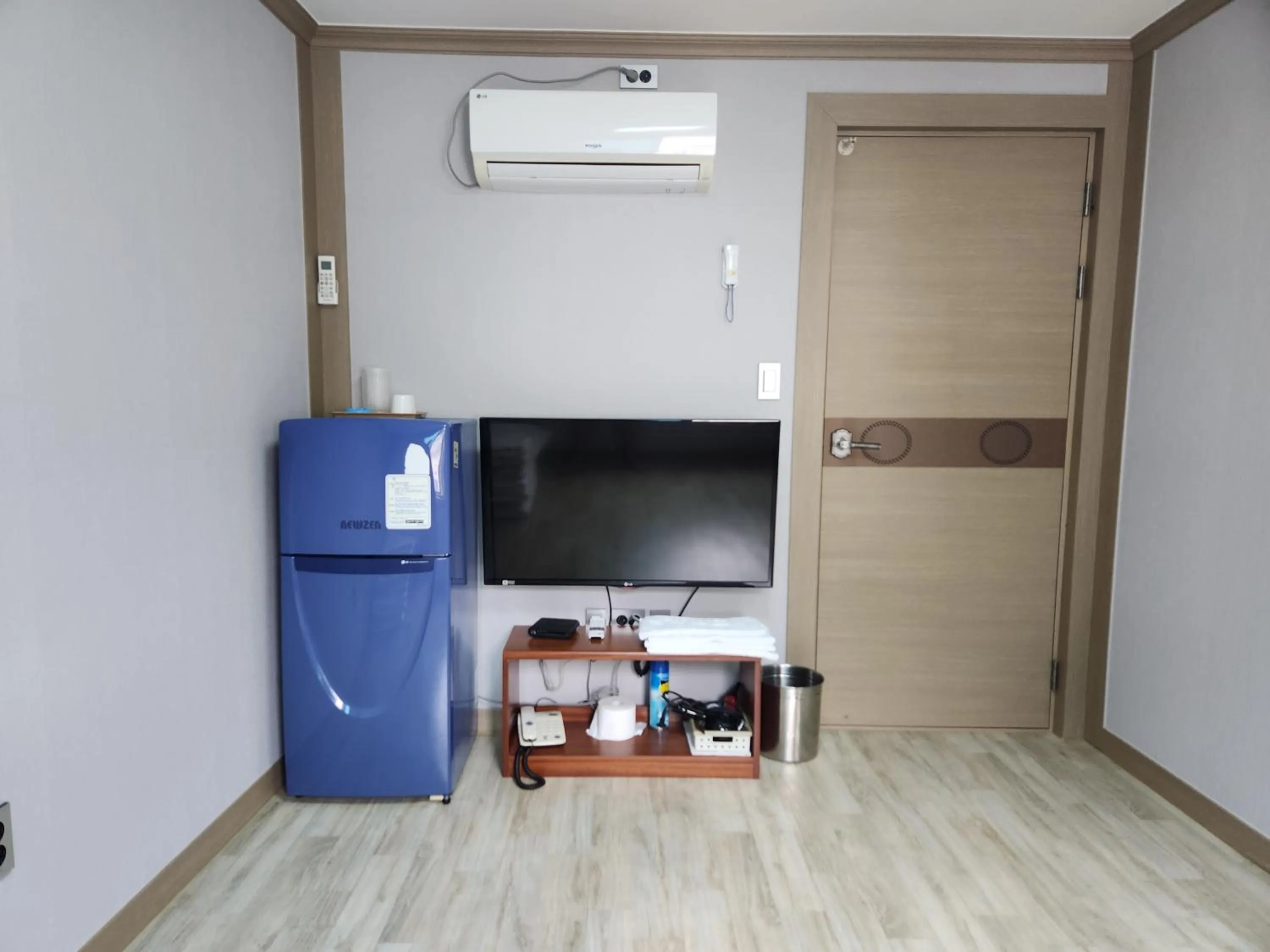 TV and multimedia in e comfy Hotel