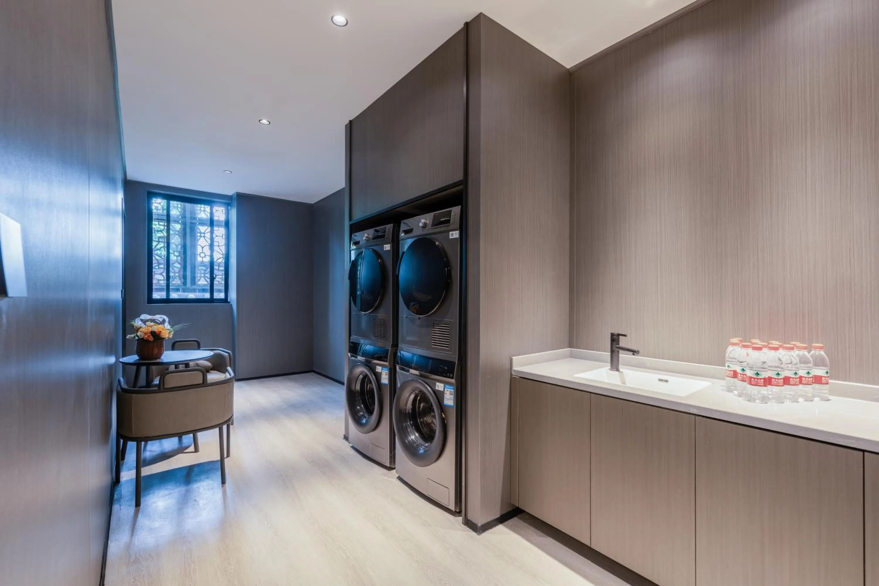 washing machine in Gongxili - Xige Hotel Free Welcome Tea and Dessert