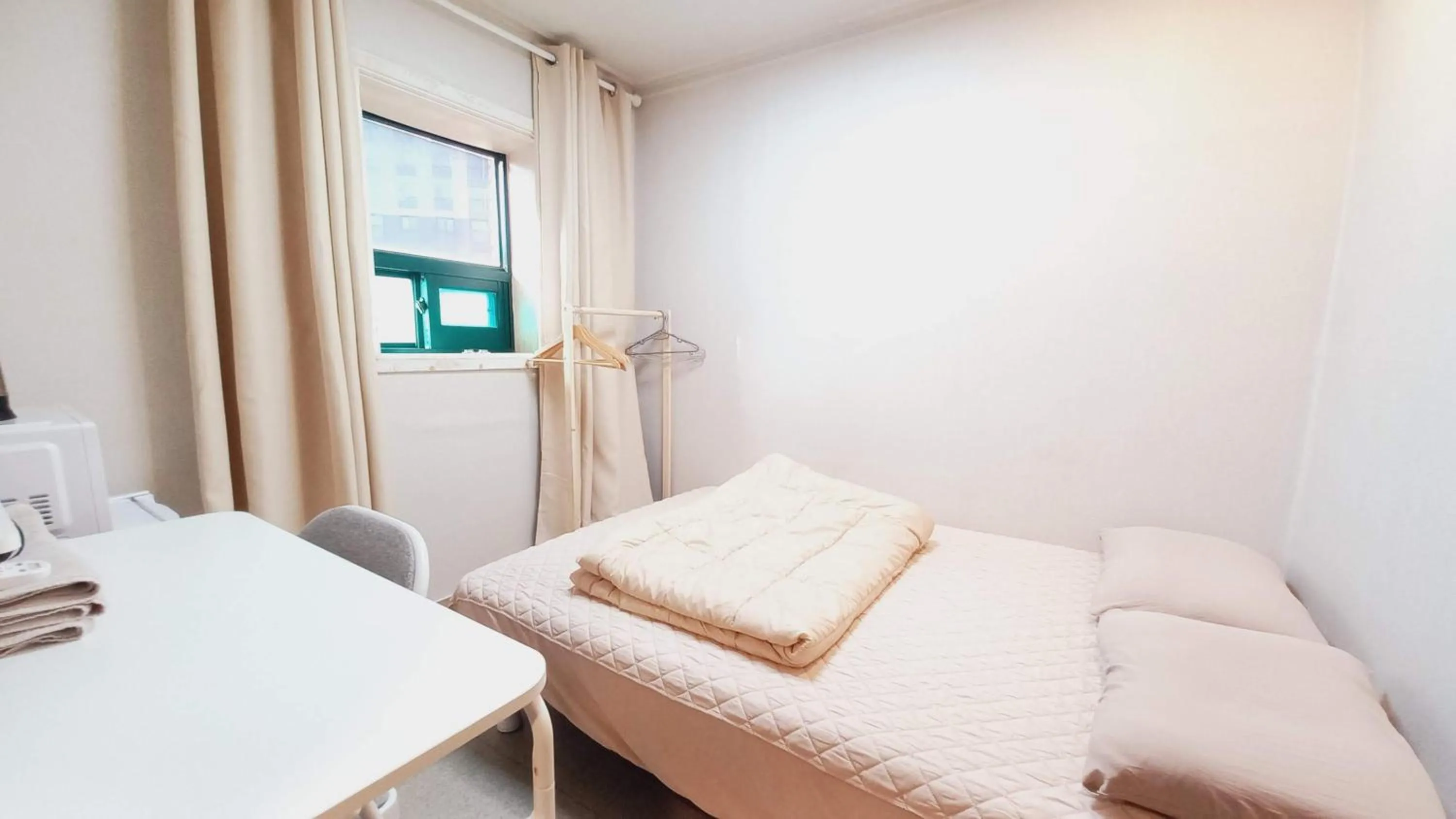 Bedroom, Bed in Sujeongjang Inn