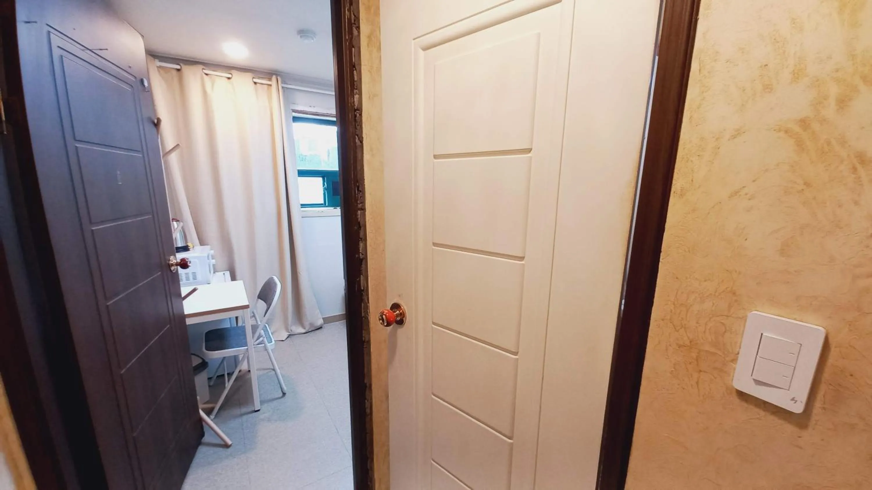 Photo of the whole room in Sujeongjang Inn