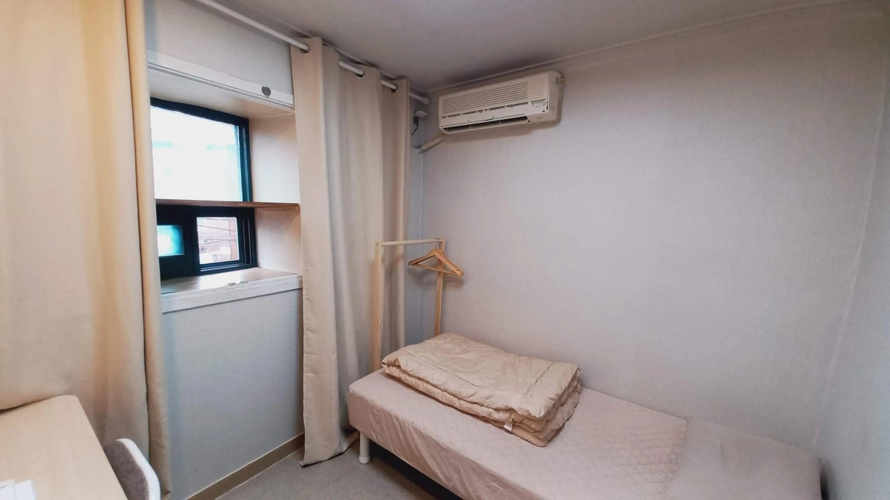 Bedroom, Bed in Sujeongjang Inn