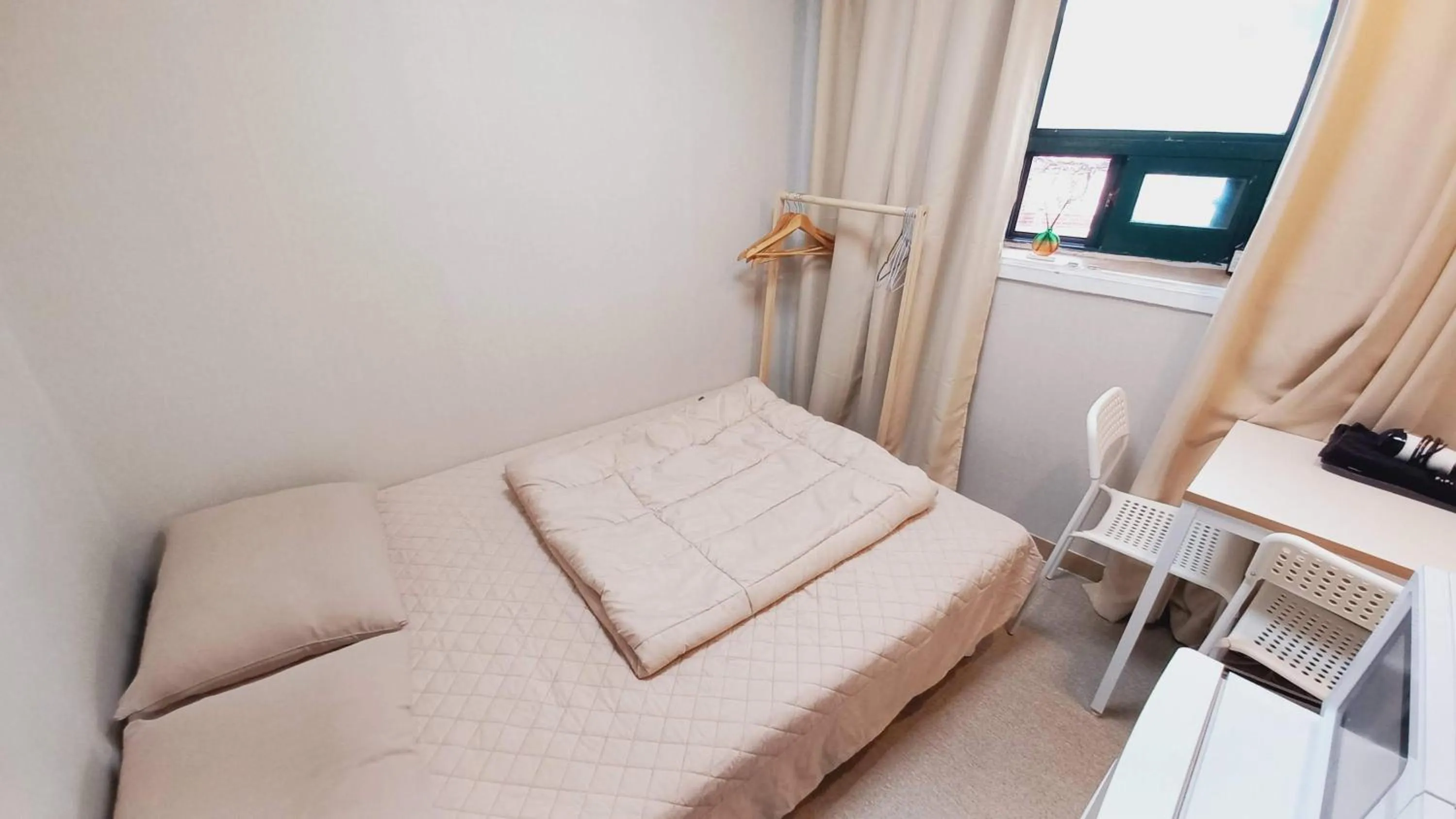 Bedroom, Bed in Sujeongjang Inn