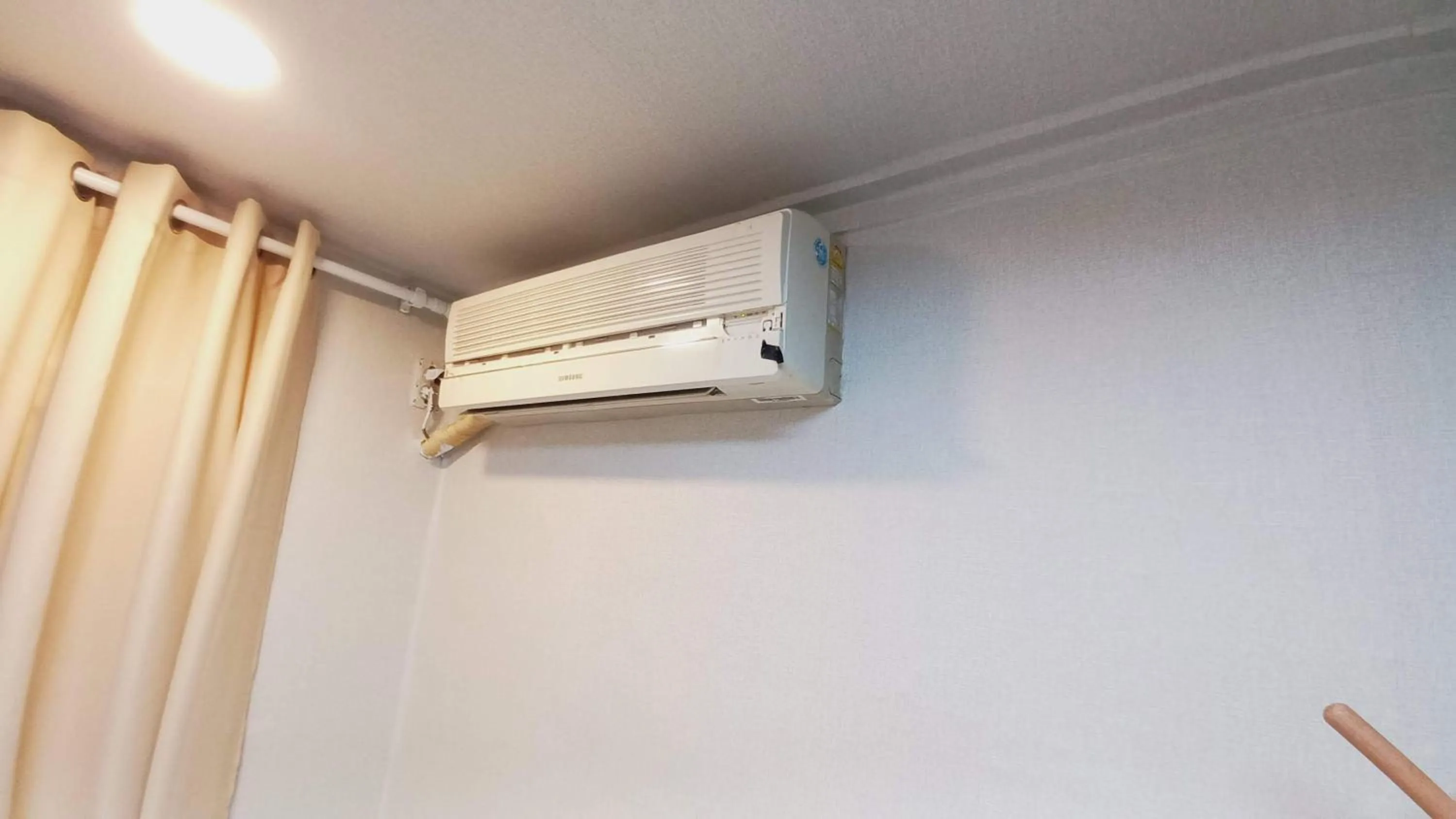 air conditioner in Sujeongjang Inn