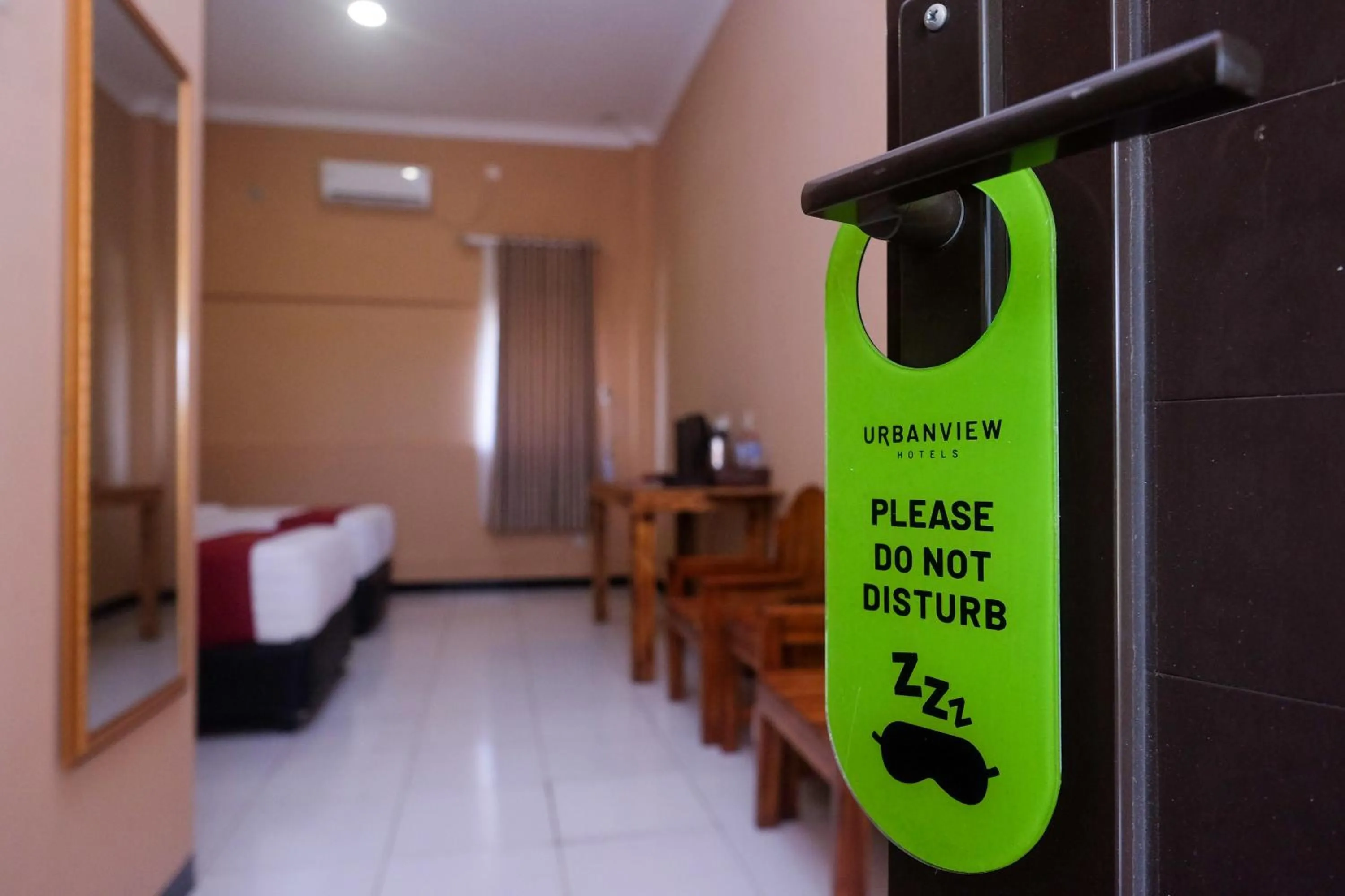 Bed in Urbanview Hotel LTefa Pemalang
