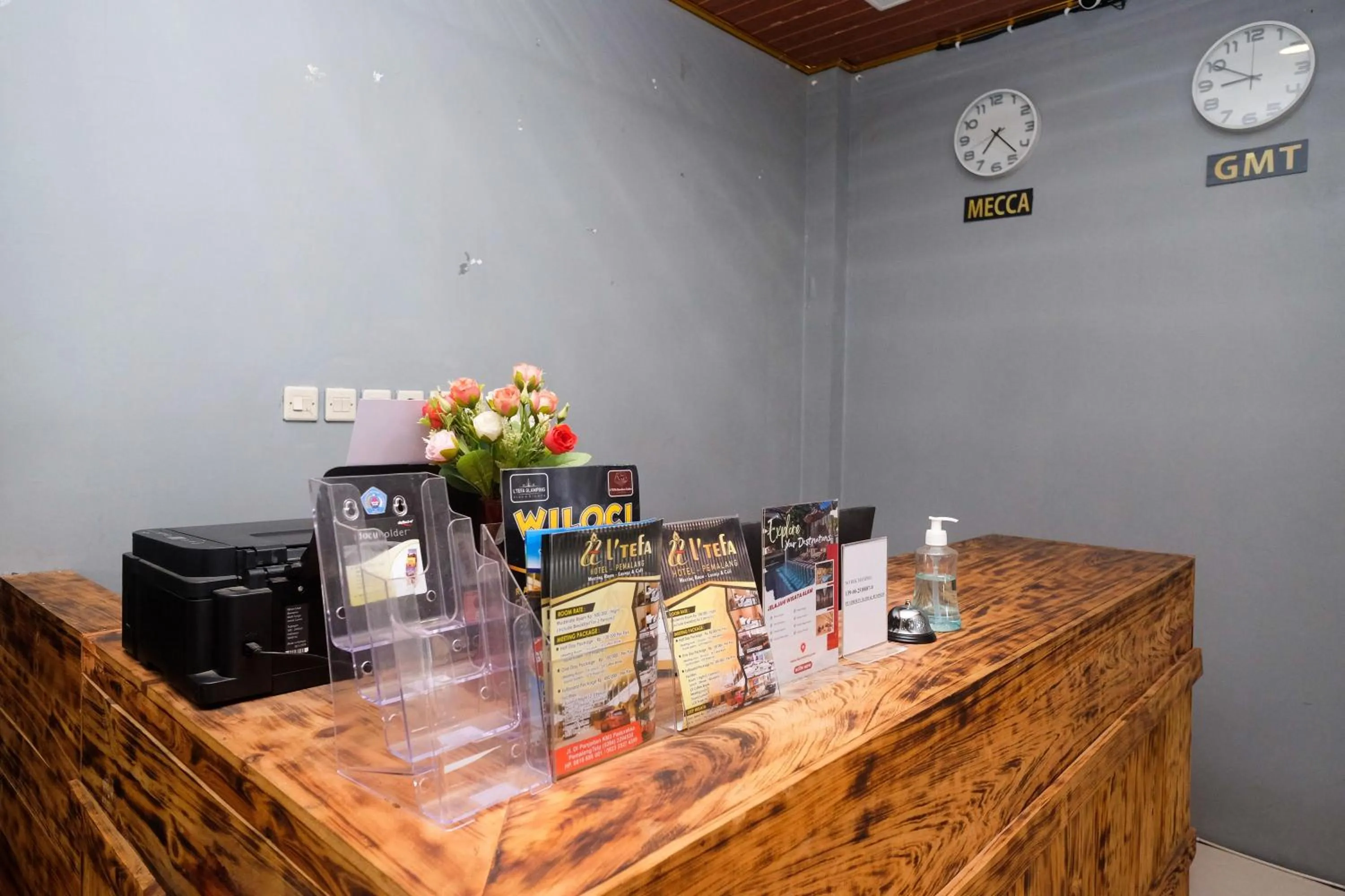 Lobby or reception in Urbanview Hotel LTefa Pemalang