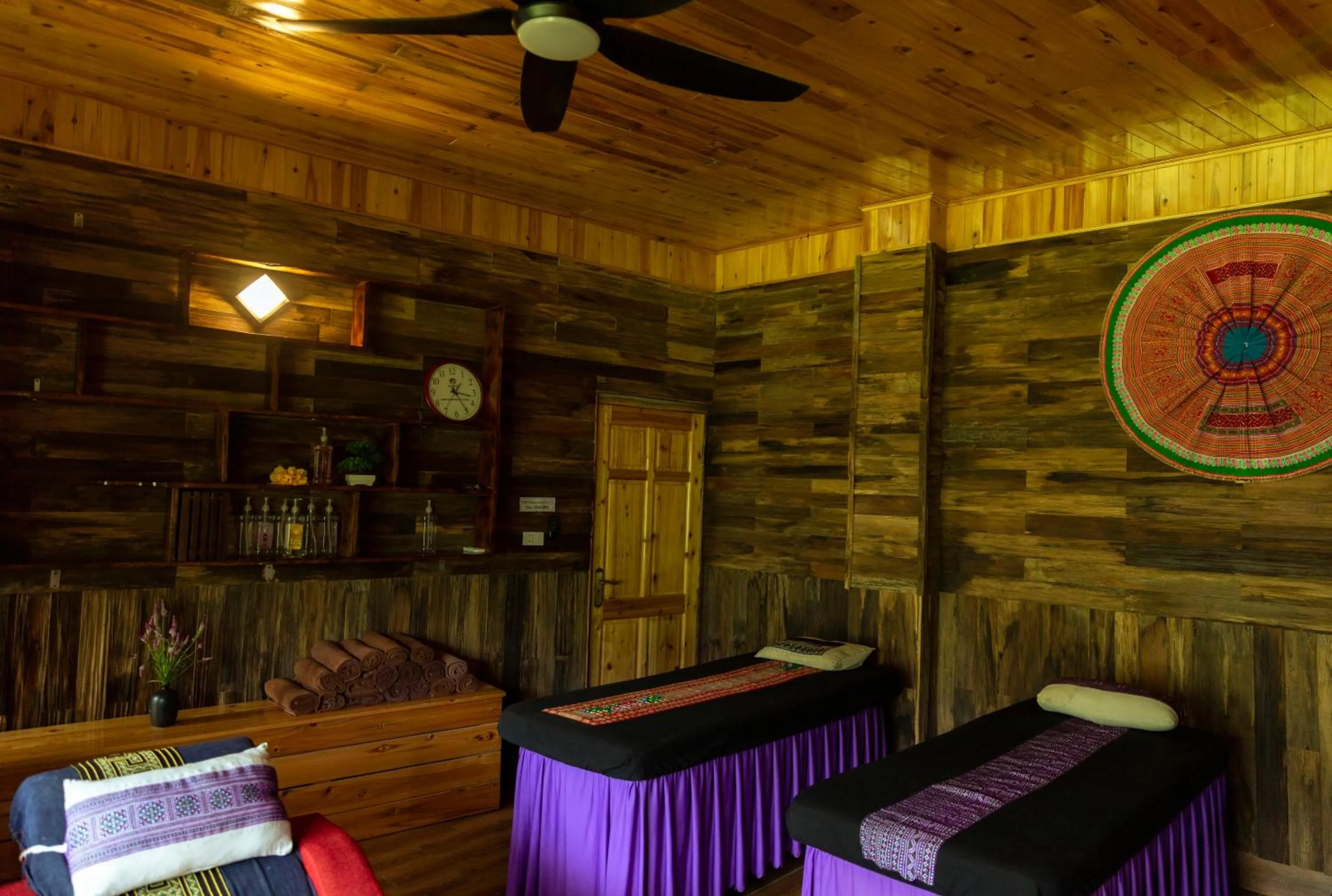 Massage in Muong Hoa River View Hotel