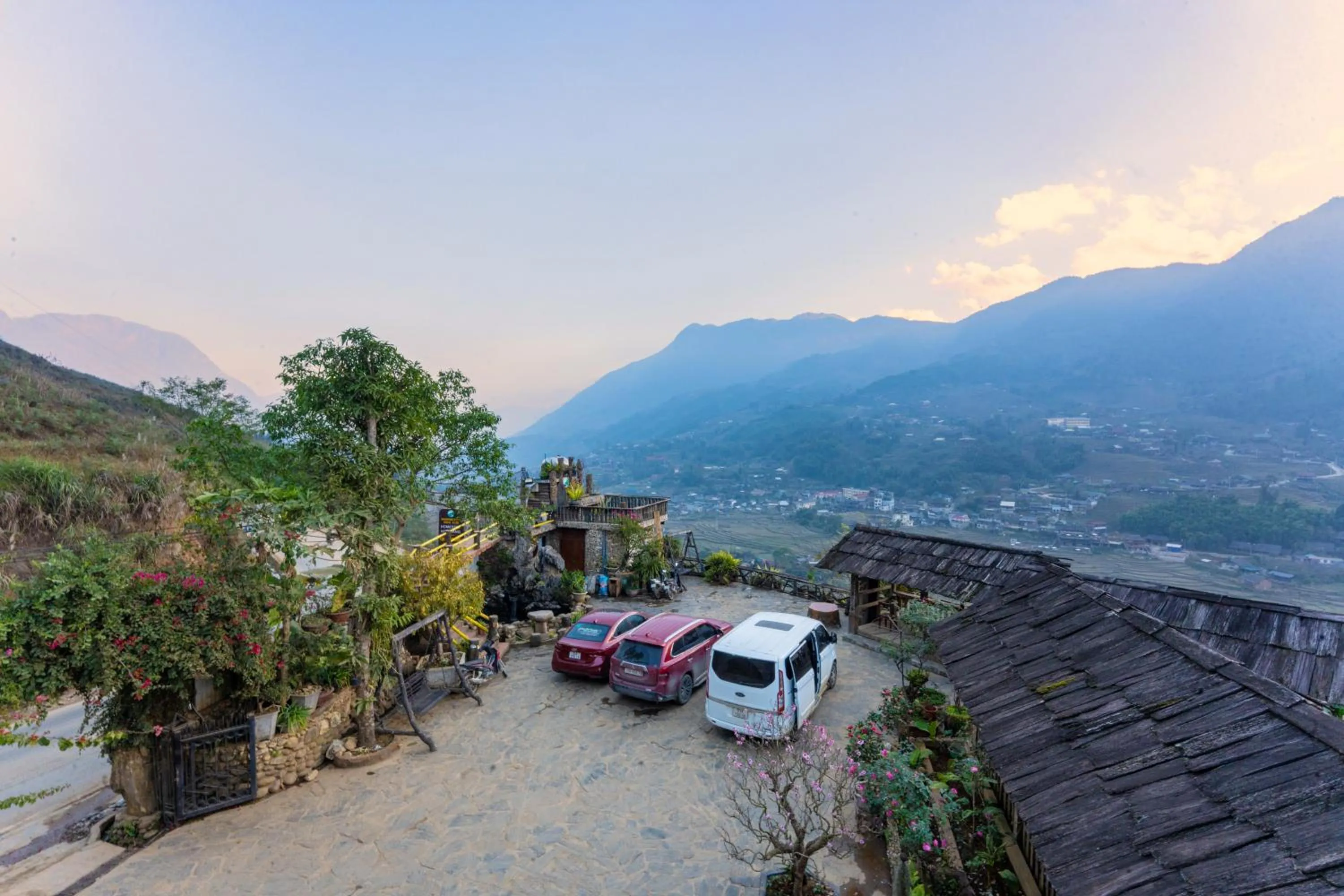 Parking in Muong Hoa River View Hotel