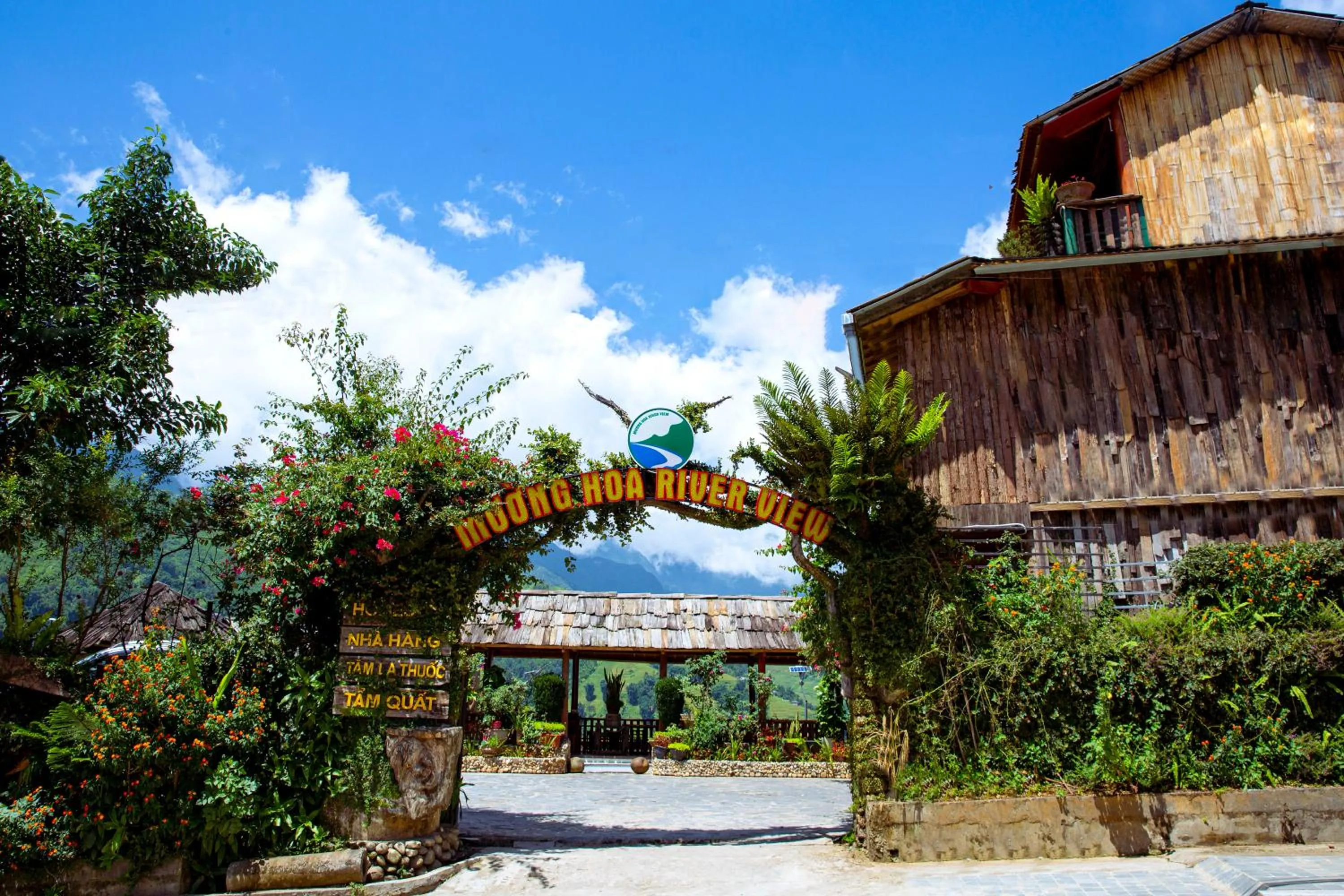 Property building in Muong Hoa River View Hotel