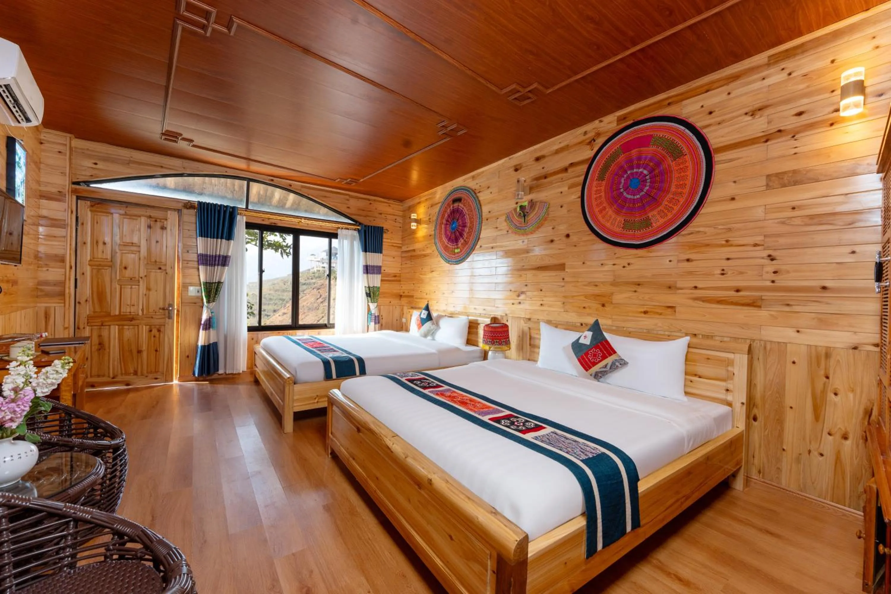 Bedroom, Bed in Muong Hoa River View Hotel