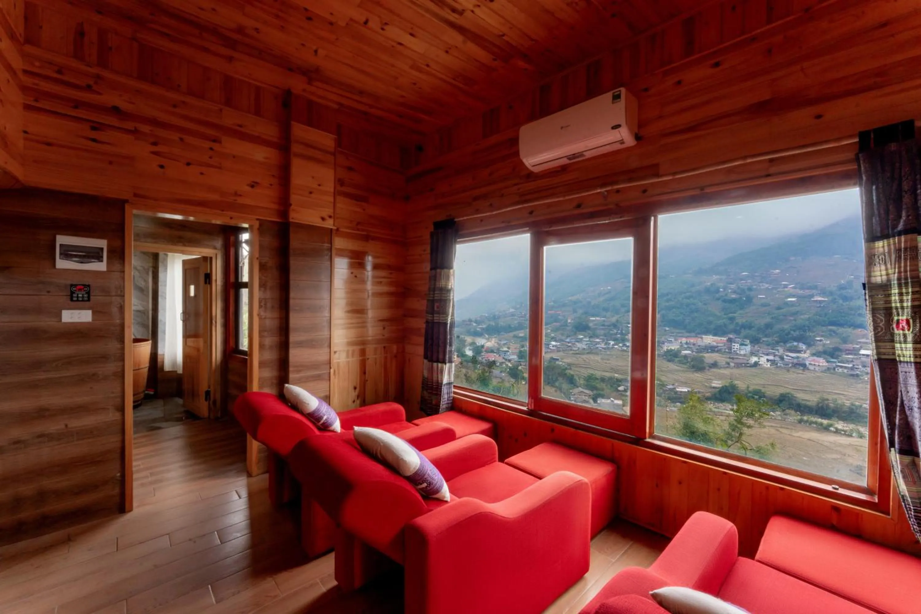 Massage in Muong Hoa River View Hotel