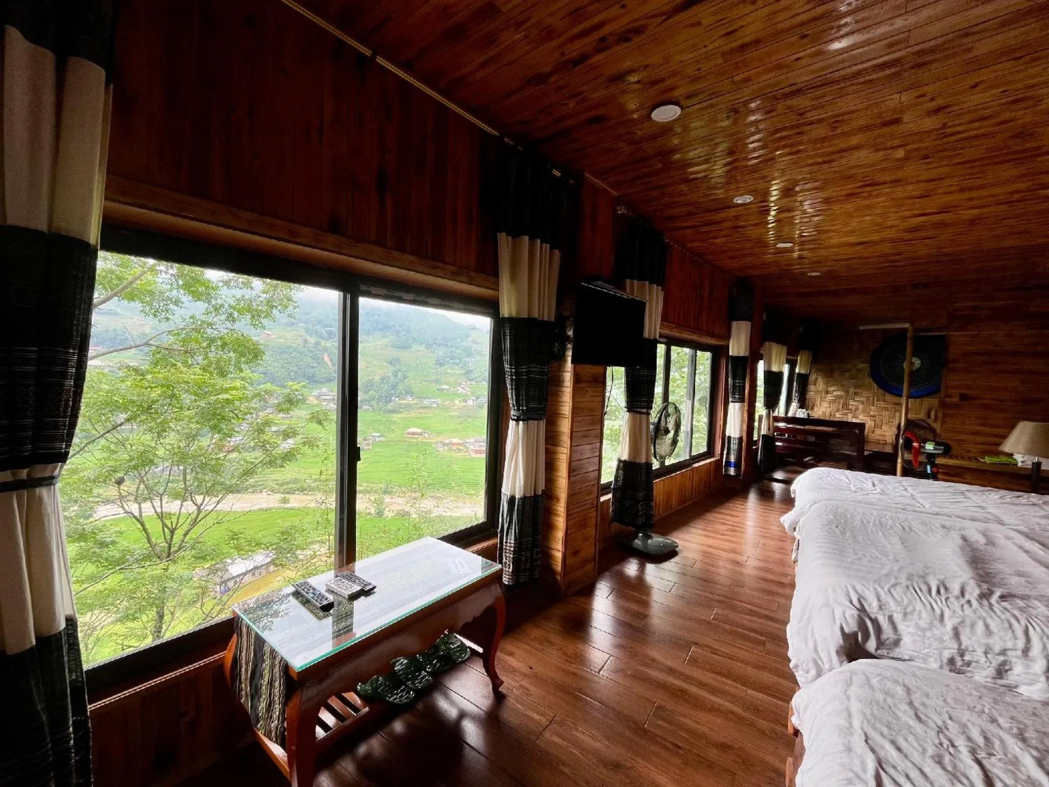Bedroom, Bed in Muong Hoa River View Hotel
