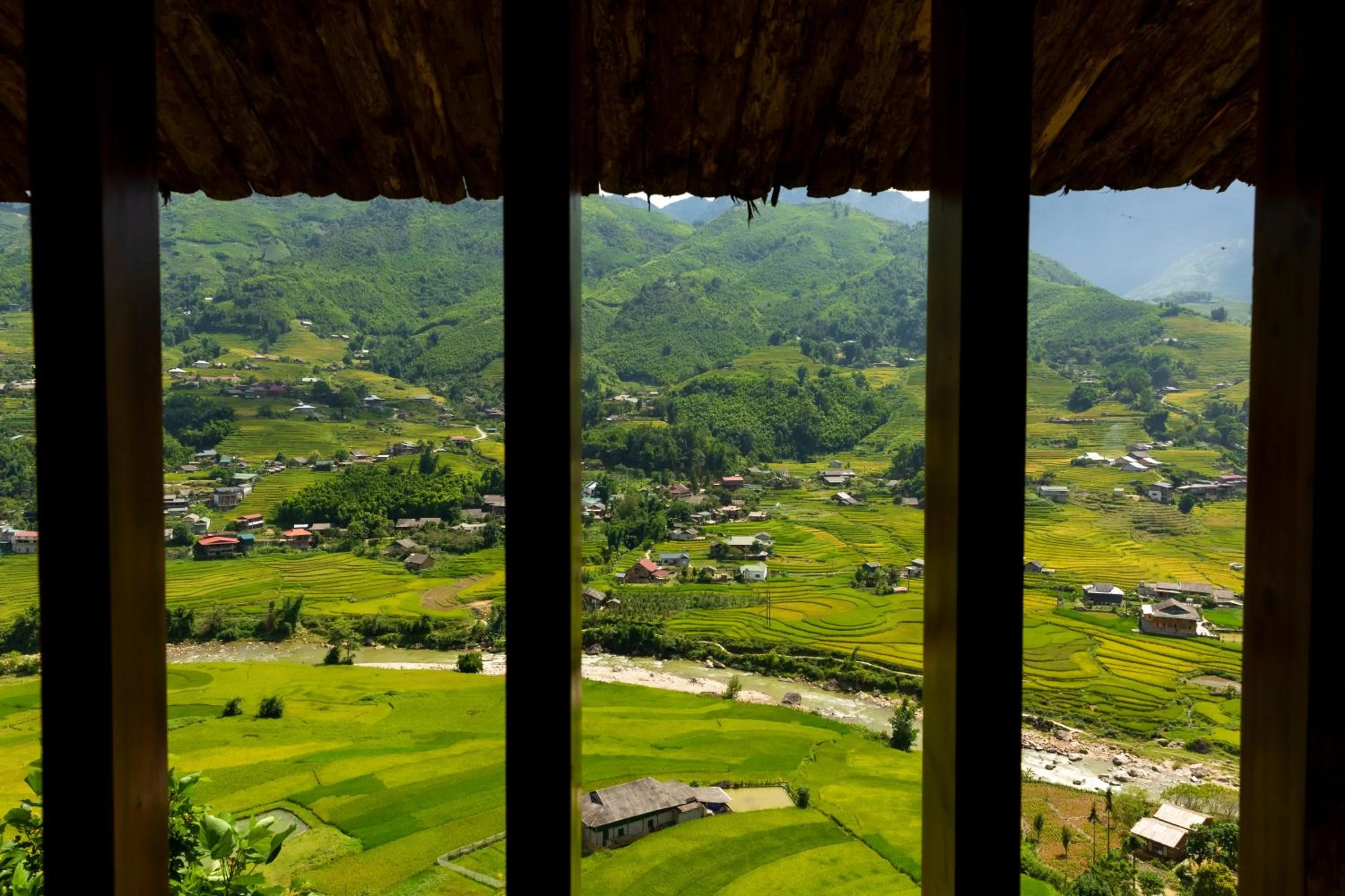 Mountain view in Muong Hoa River View Hotel
