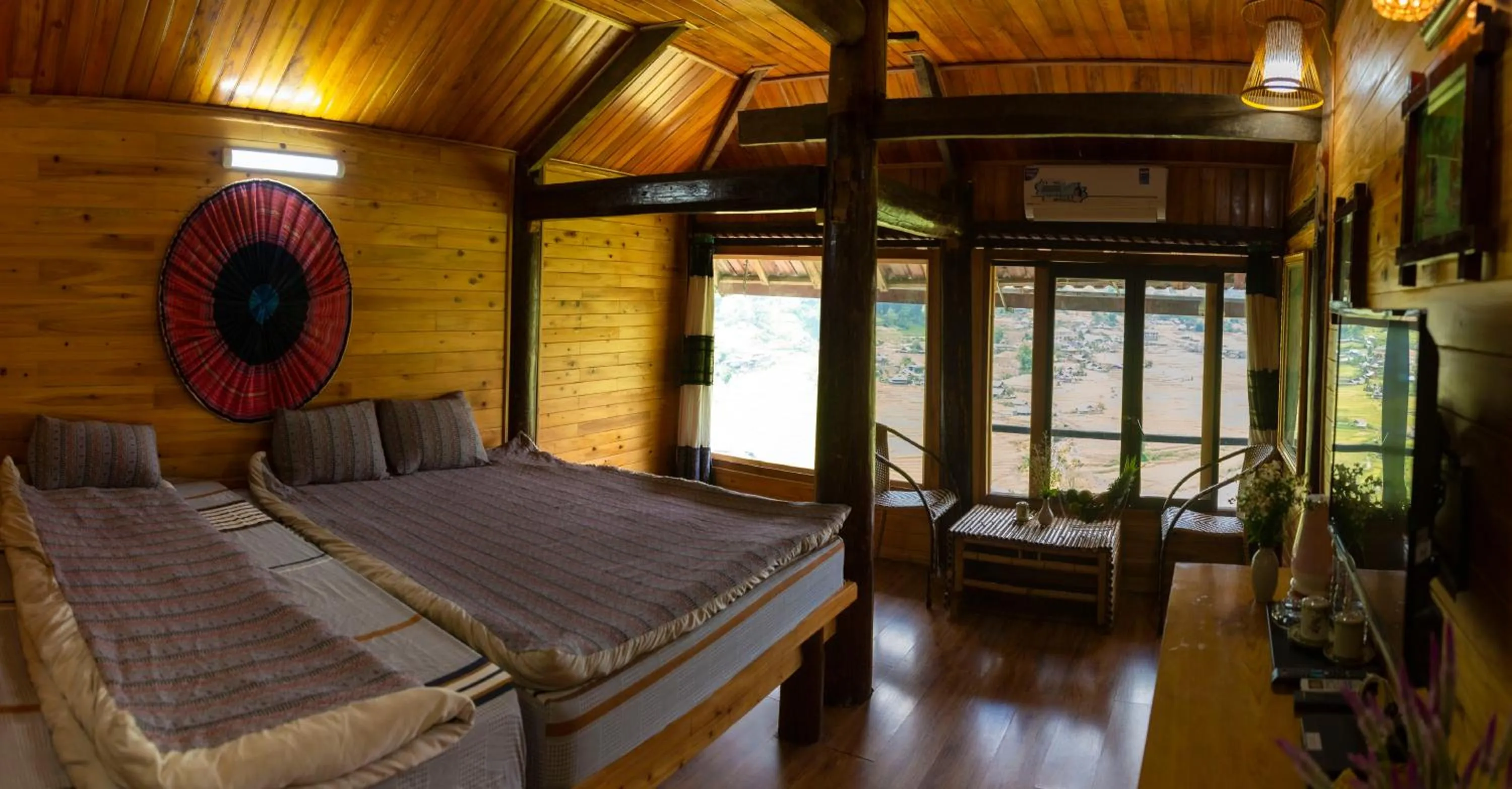 Bed in Muong Hoa River View Hotel