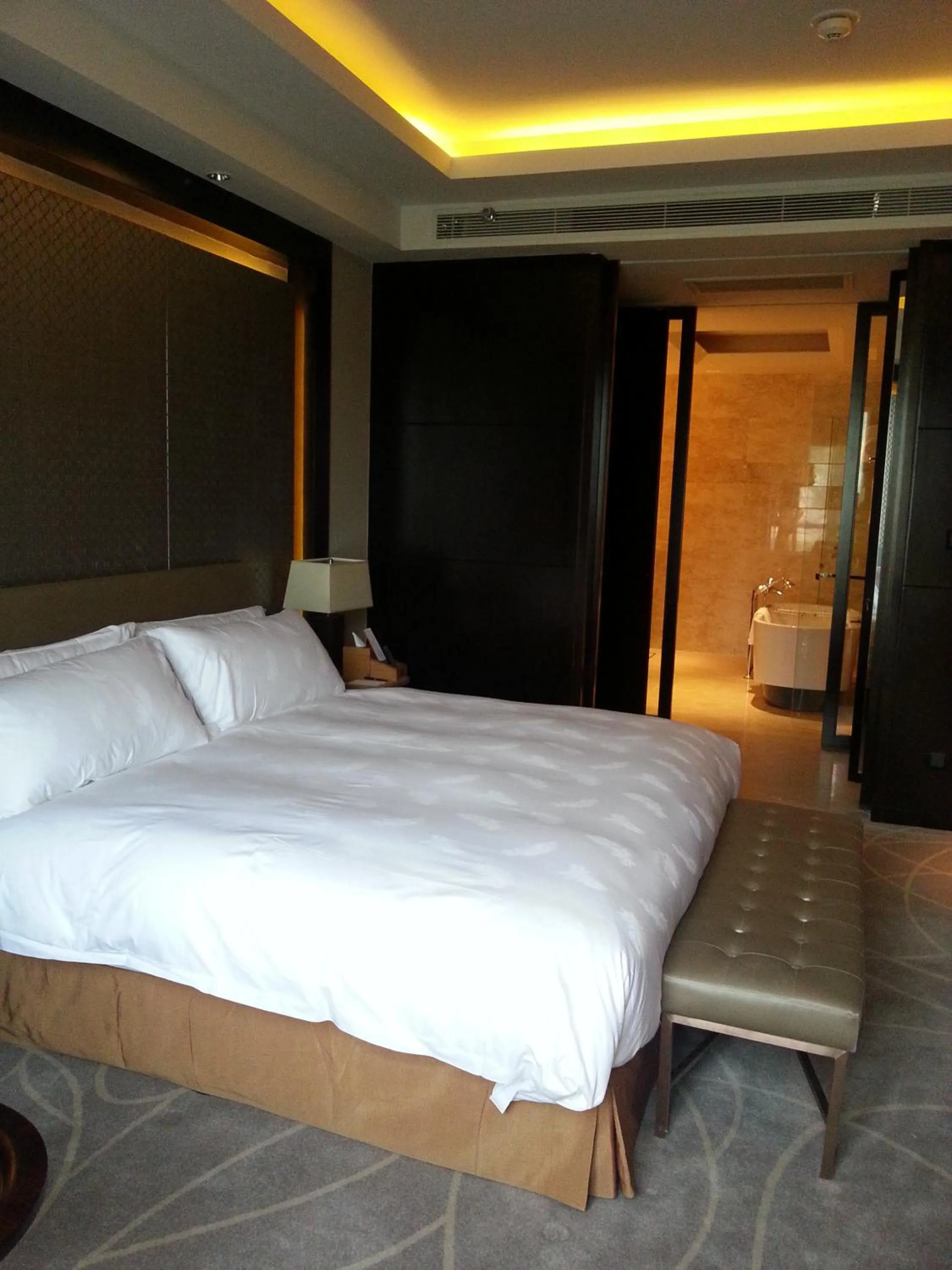 Photo of the whole room, Bed in Primus Hotel Qipan Moutain Shenyang