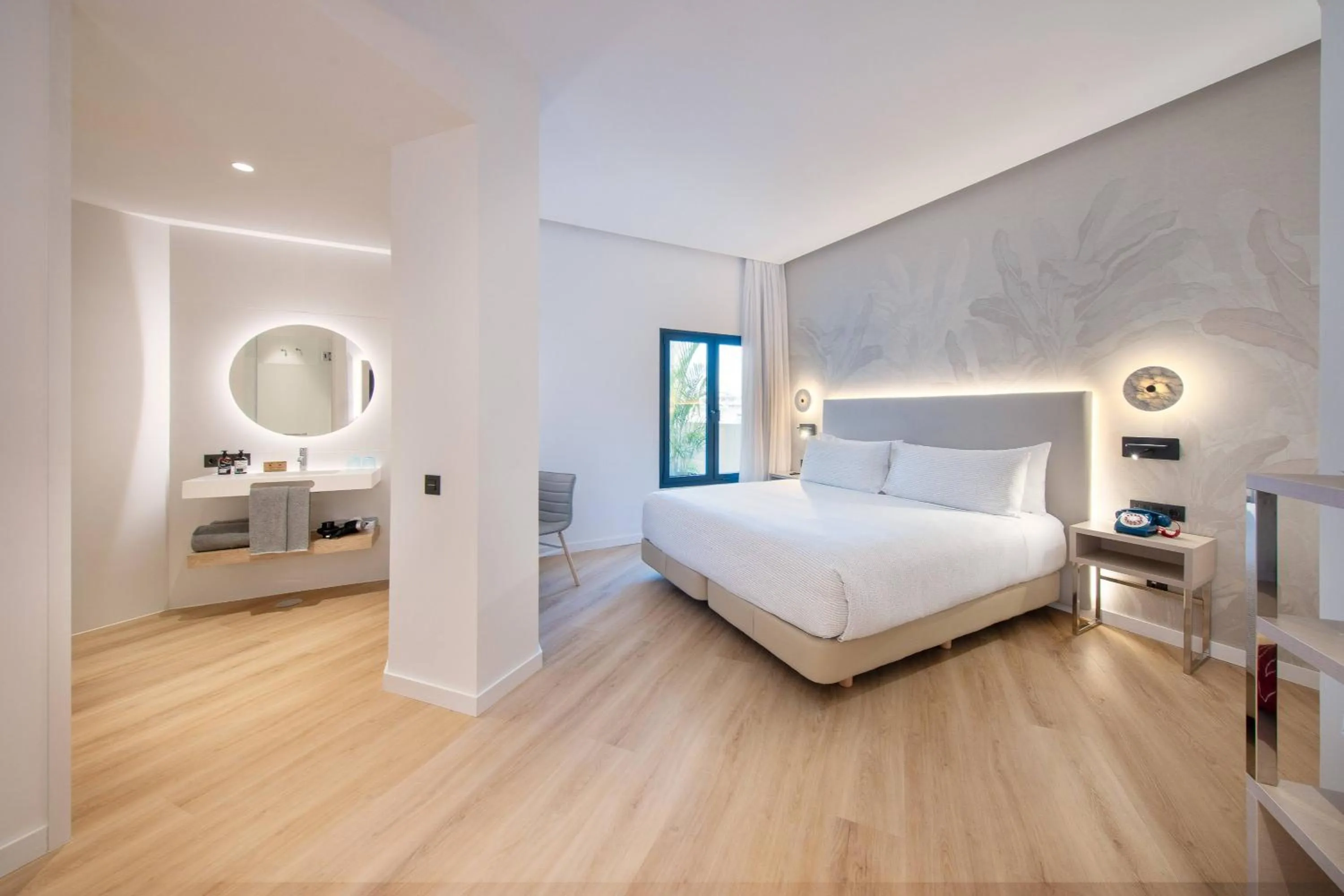 Bed in INNSiDE Tenerife Santa Cruz