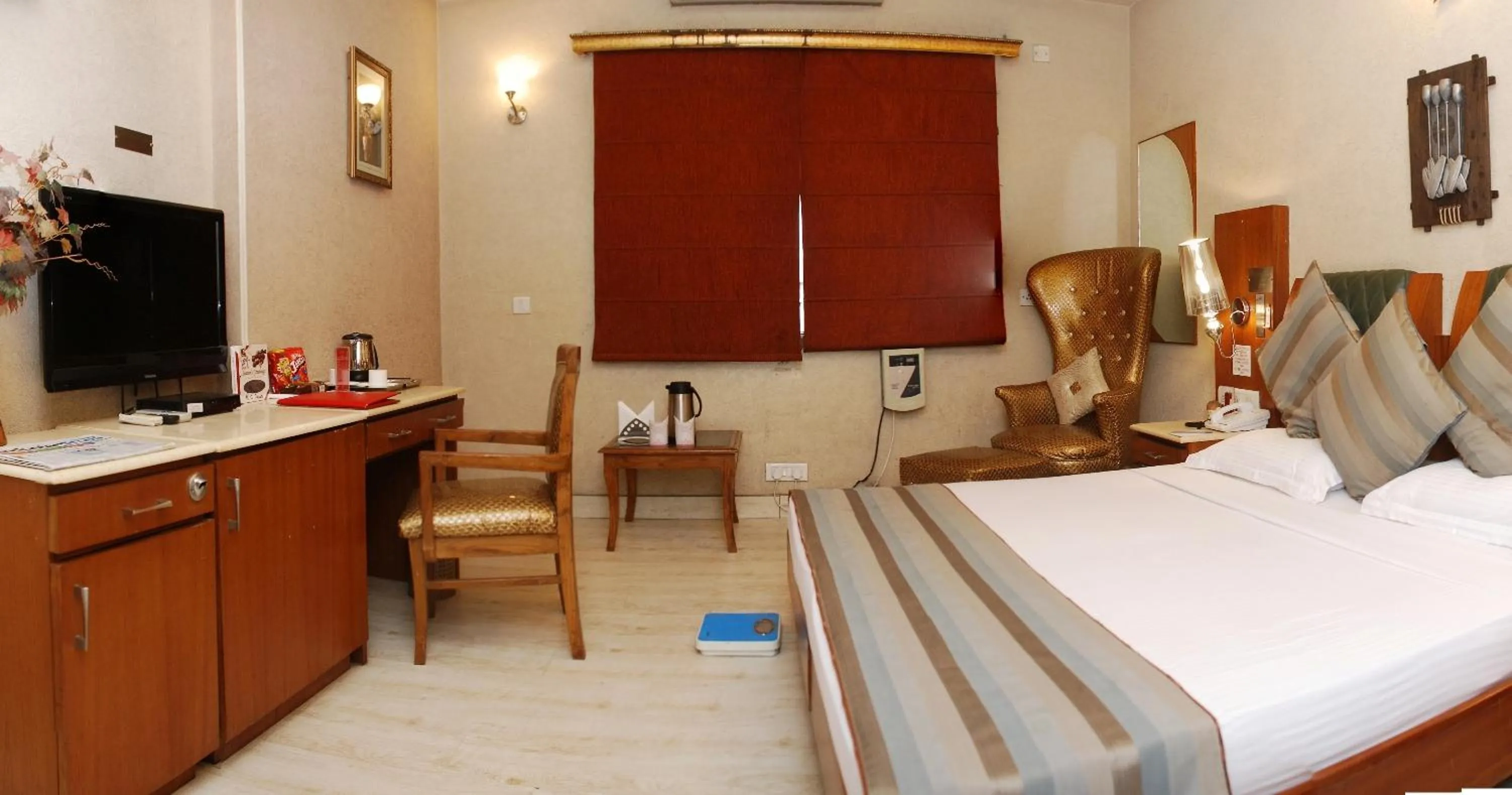 Bedroom in Hotel Royal Castle Grand