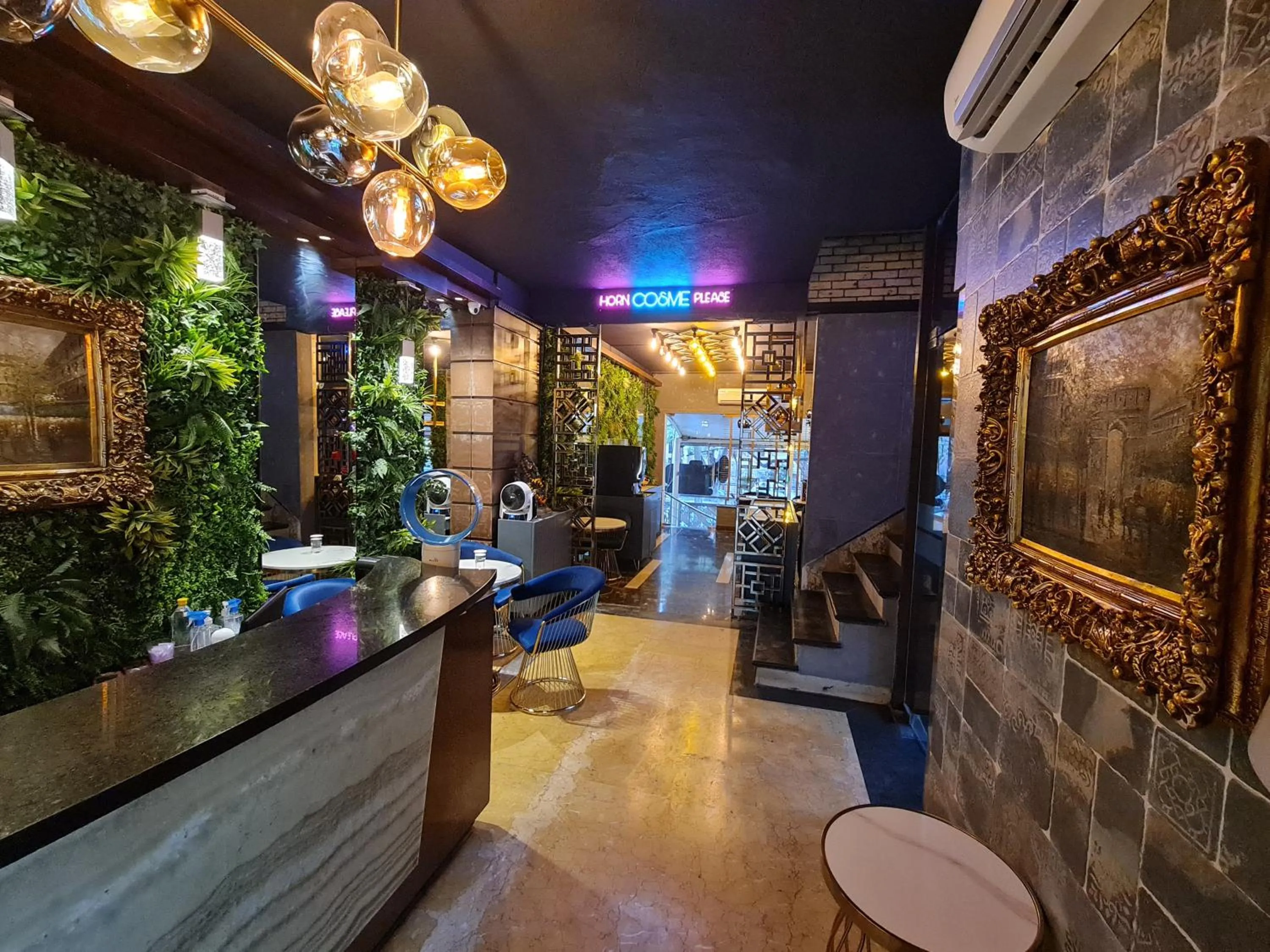 Hotel Royal Castle Grand