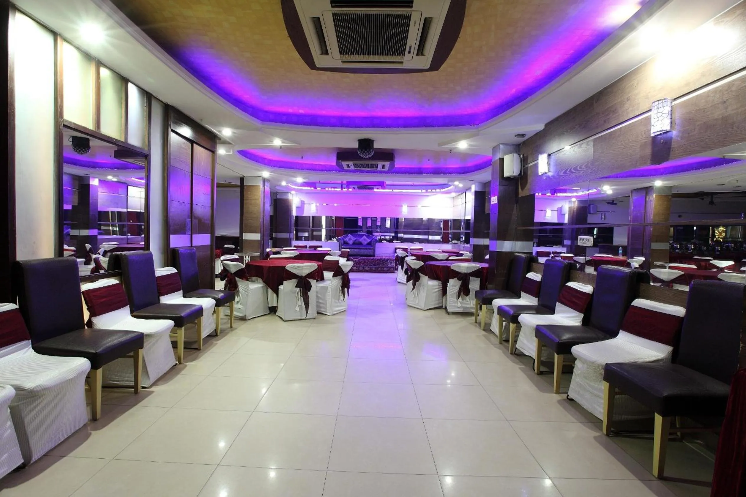 Hotel Royal Castle Grand