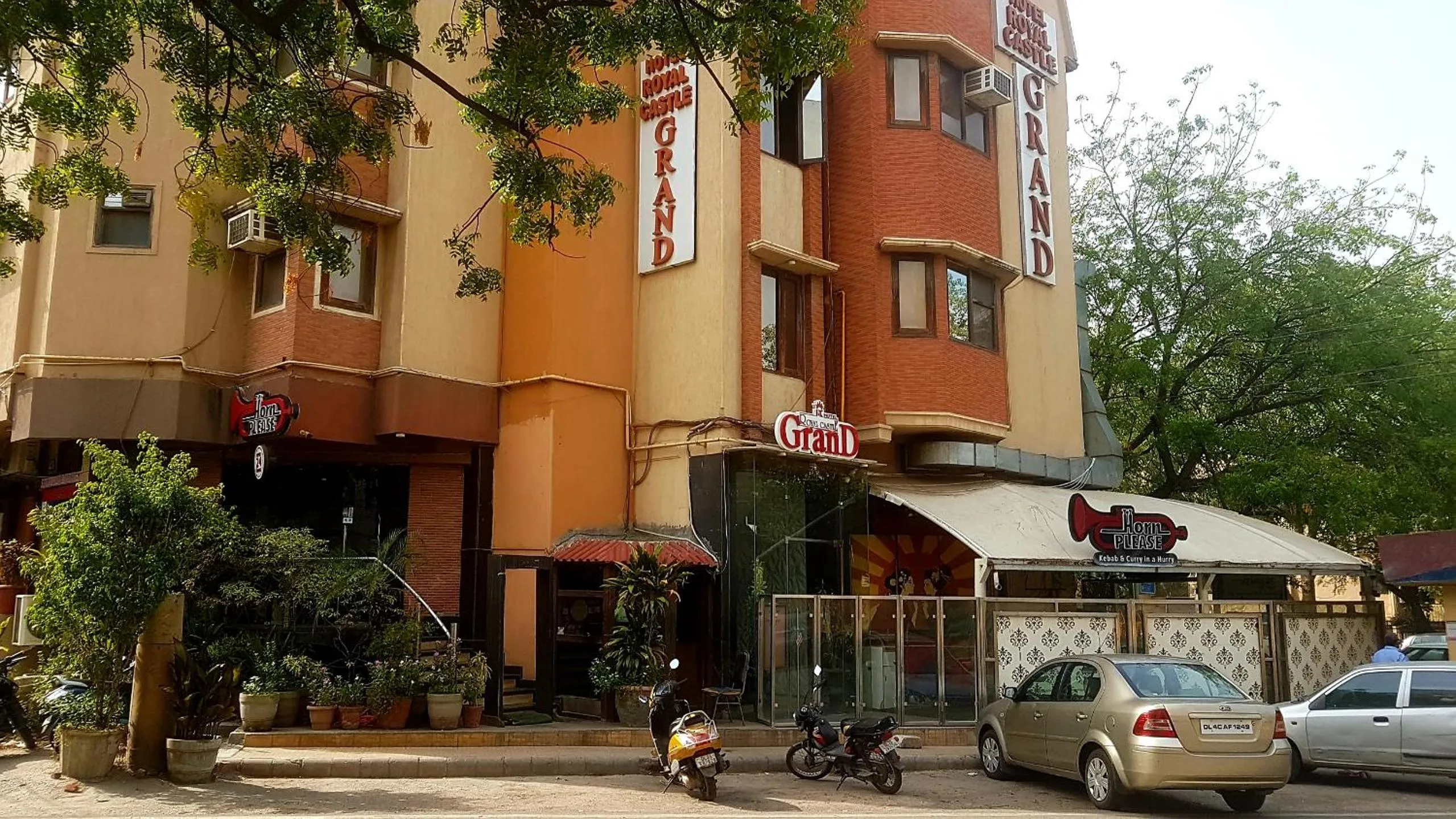 Hotel Royal Castle Grand