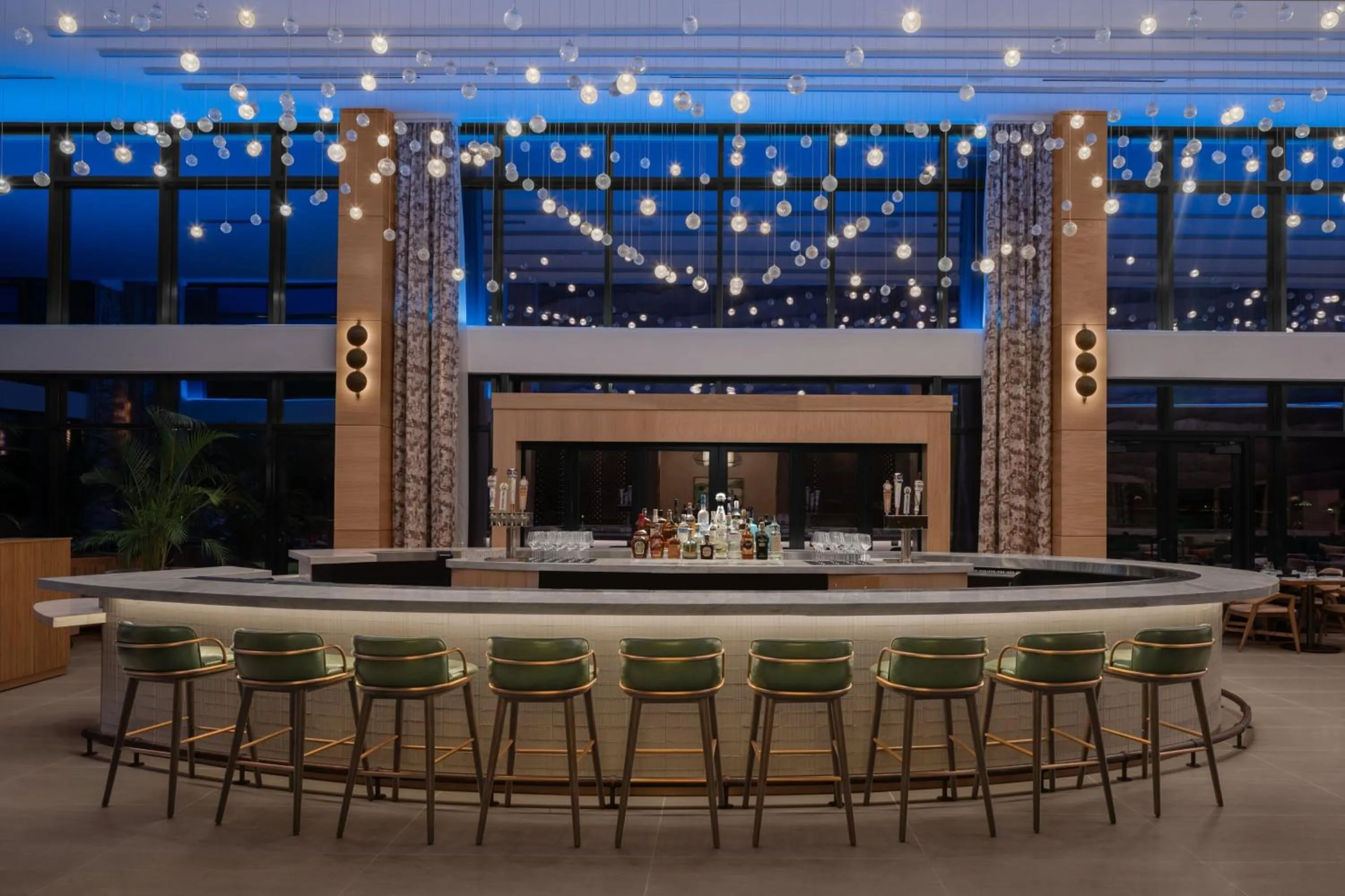 Lounge or bar in The Westin Atlanta Gwinnett