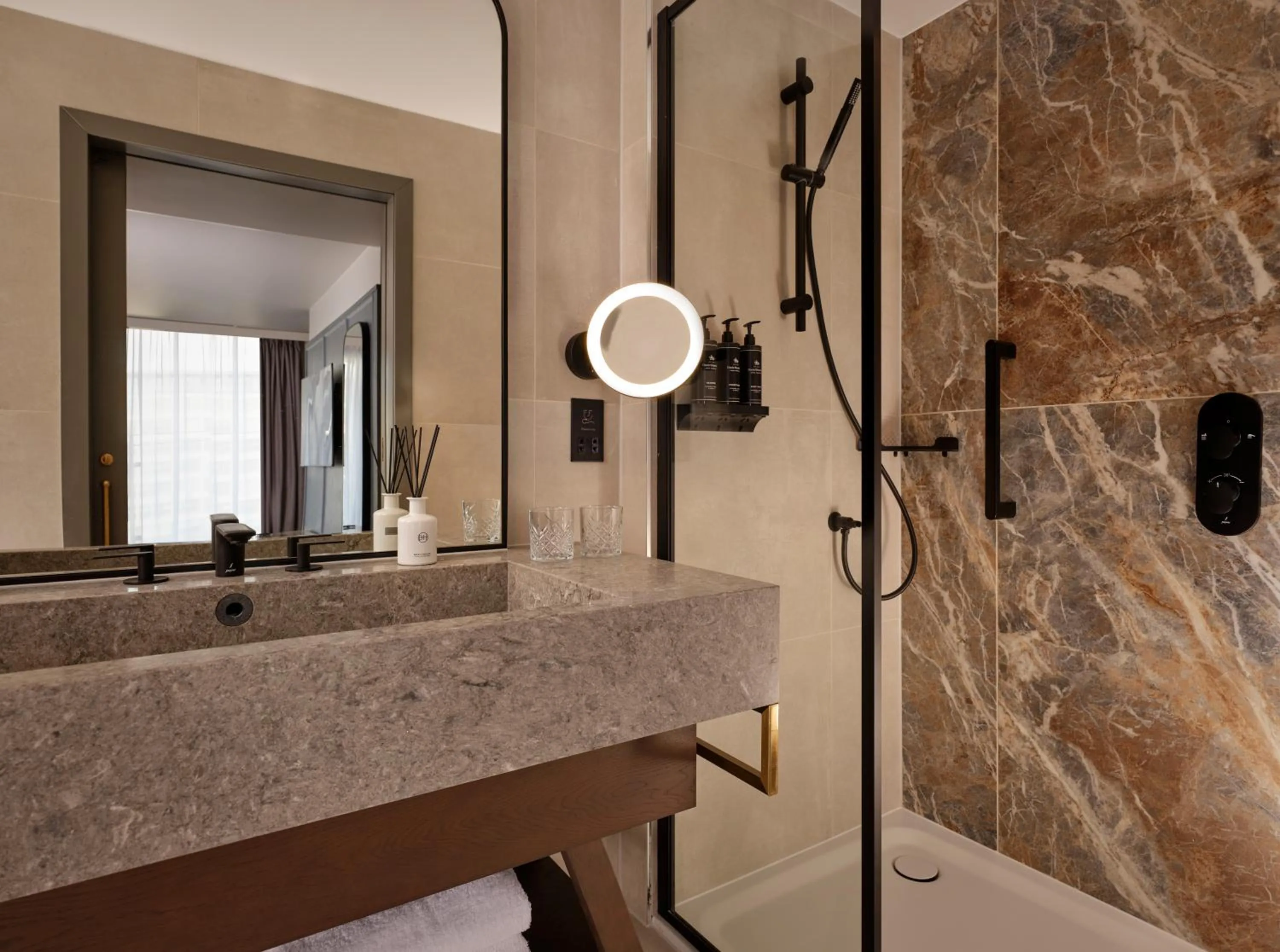 Bathroom in The Reach at Piccadilly, Manchester, a Tribute Portfolio Hotel