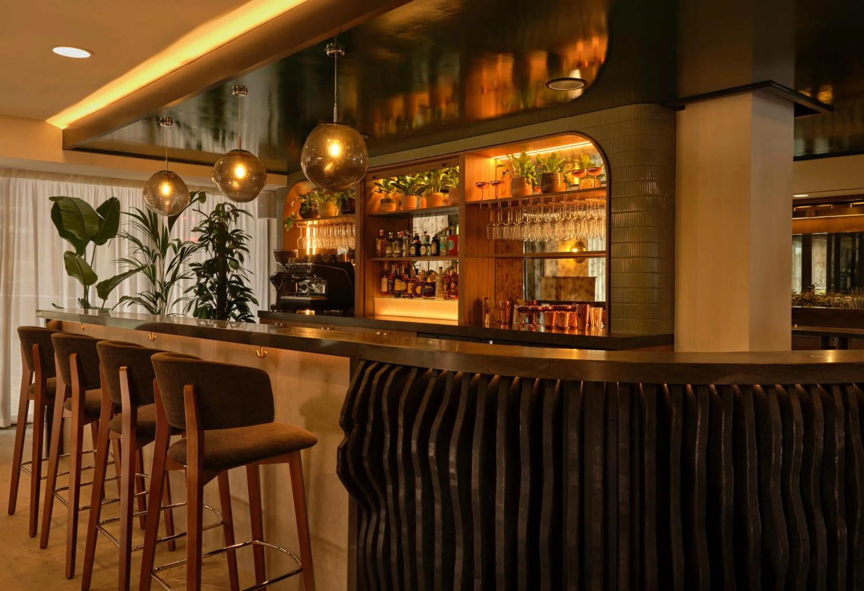 Lounge or bar in The Reach at Piccadilly, Manchester, a Tribute Portfolio Hotel