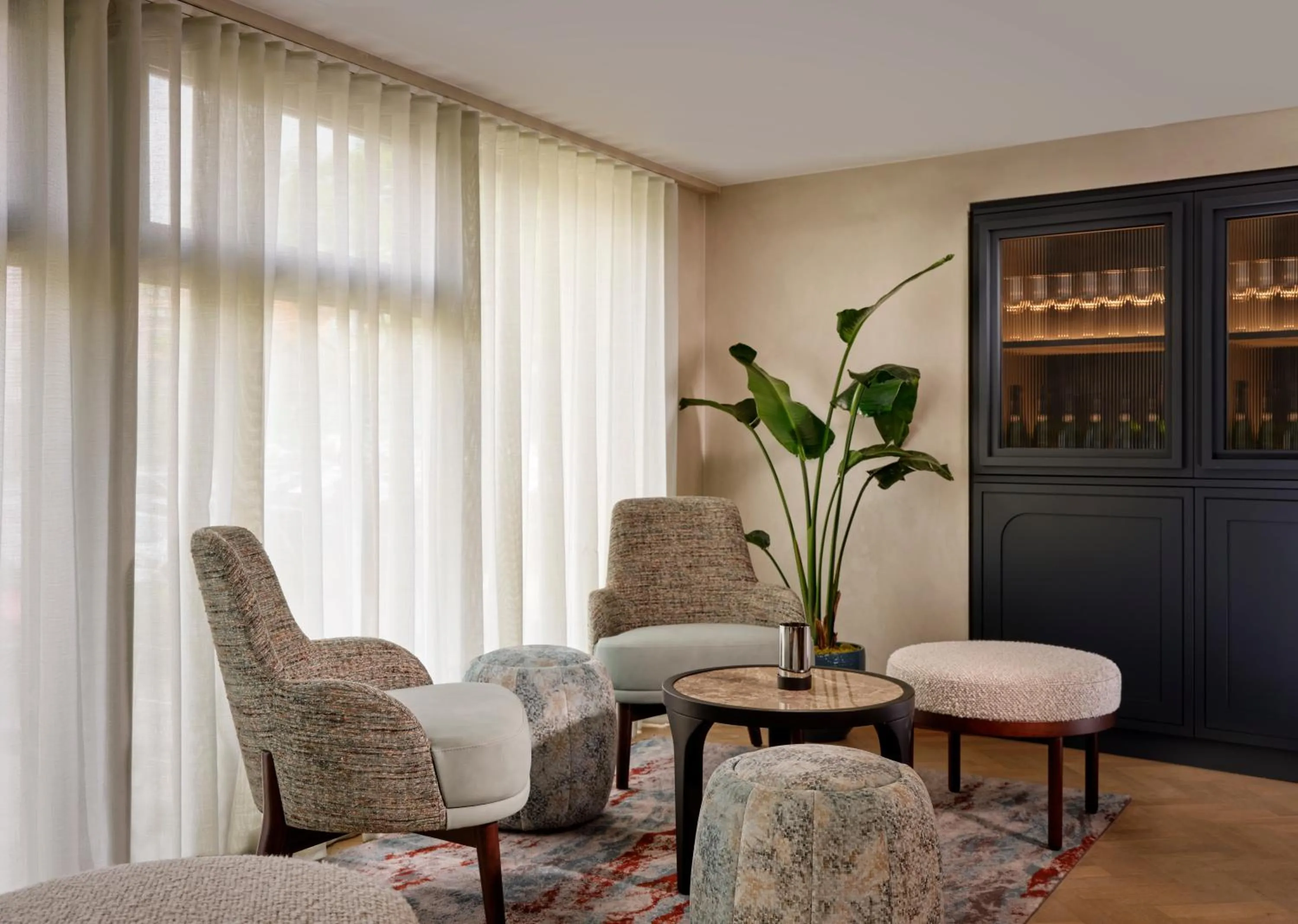 Lounge or bar in The Reach at Piccadilly, Manchester, a Tribute Portfolio Hotel