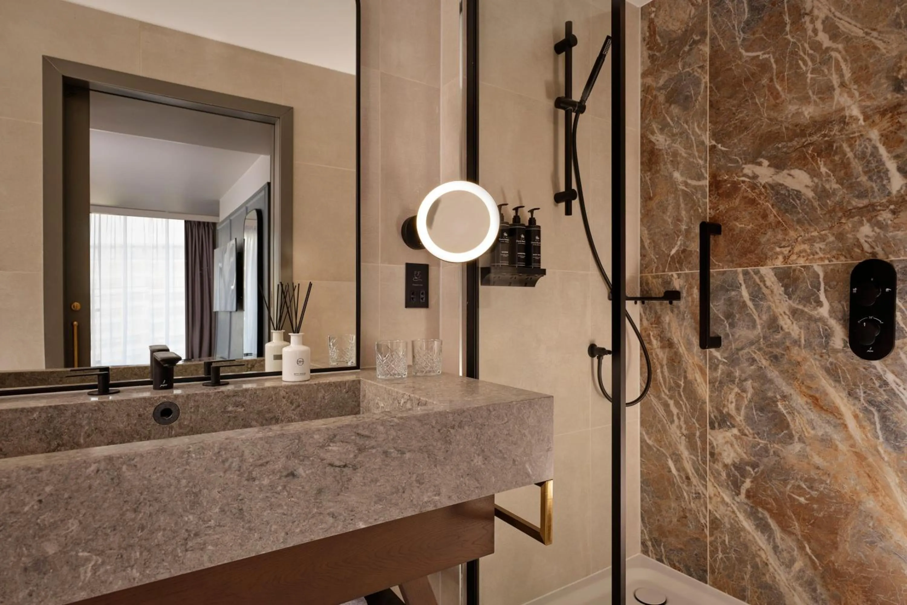 Bathroom in The Reach at Piccadilly, Manchester, a Tribute Portfolio Hotel