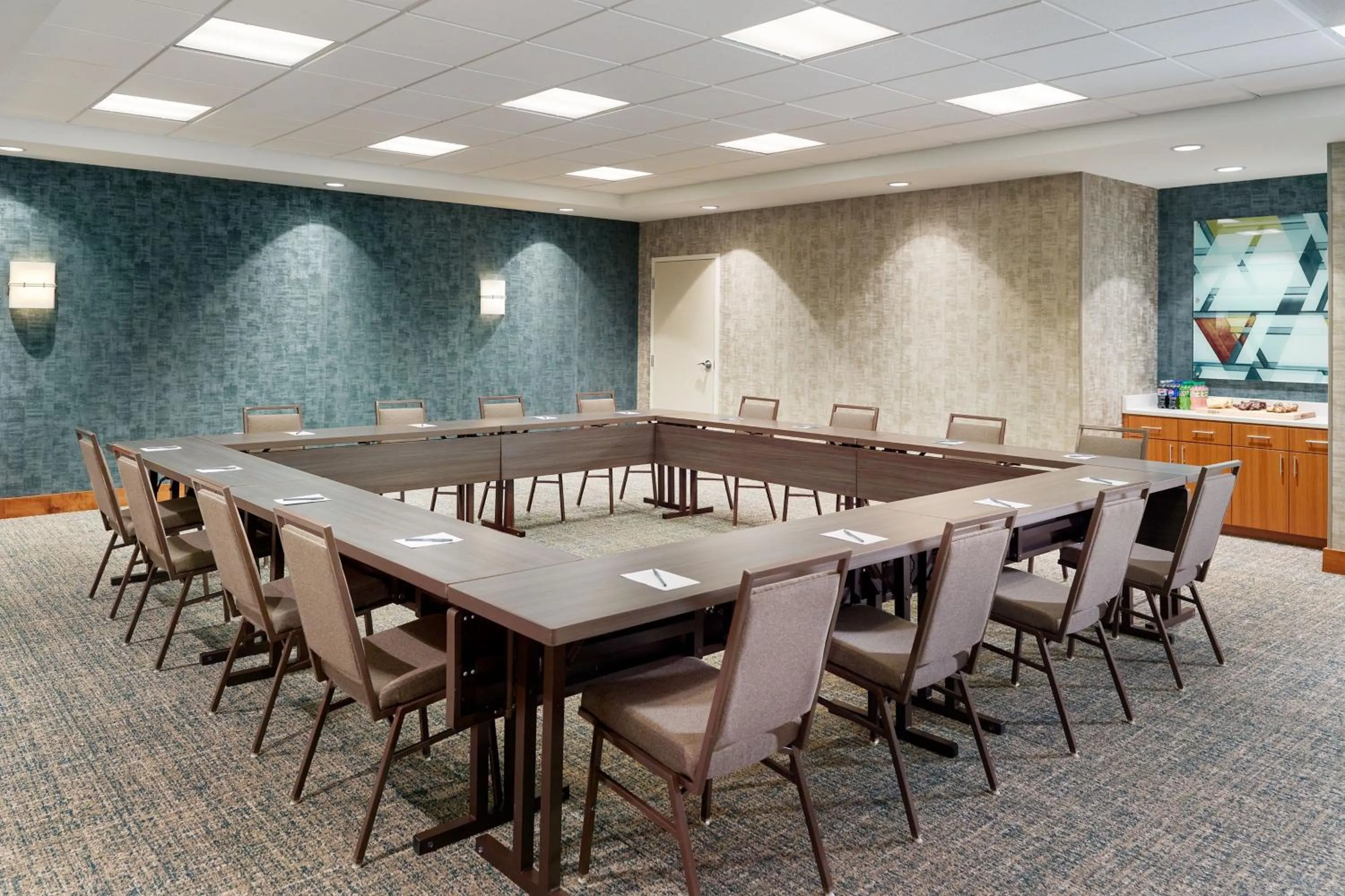 Meeting/conference room in SpringHill Suites by Marriott Arlington TN
