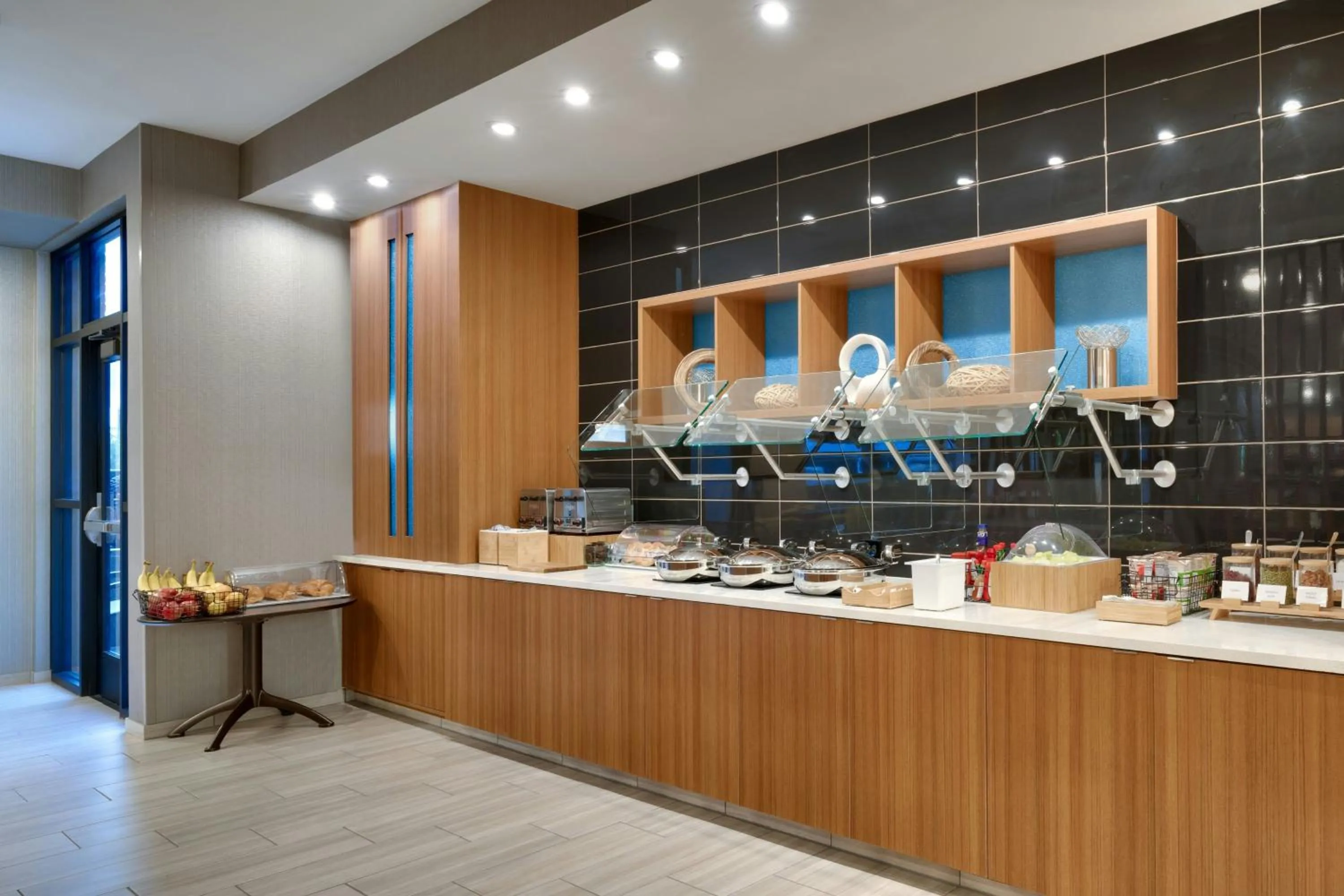 Breakfast in SpringHill Suites by Marriott Phoenix Scottsdale
