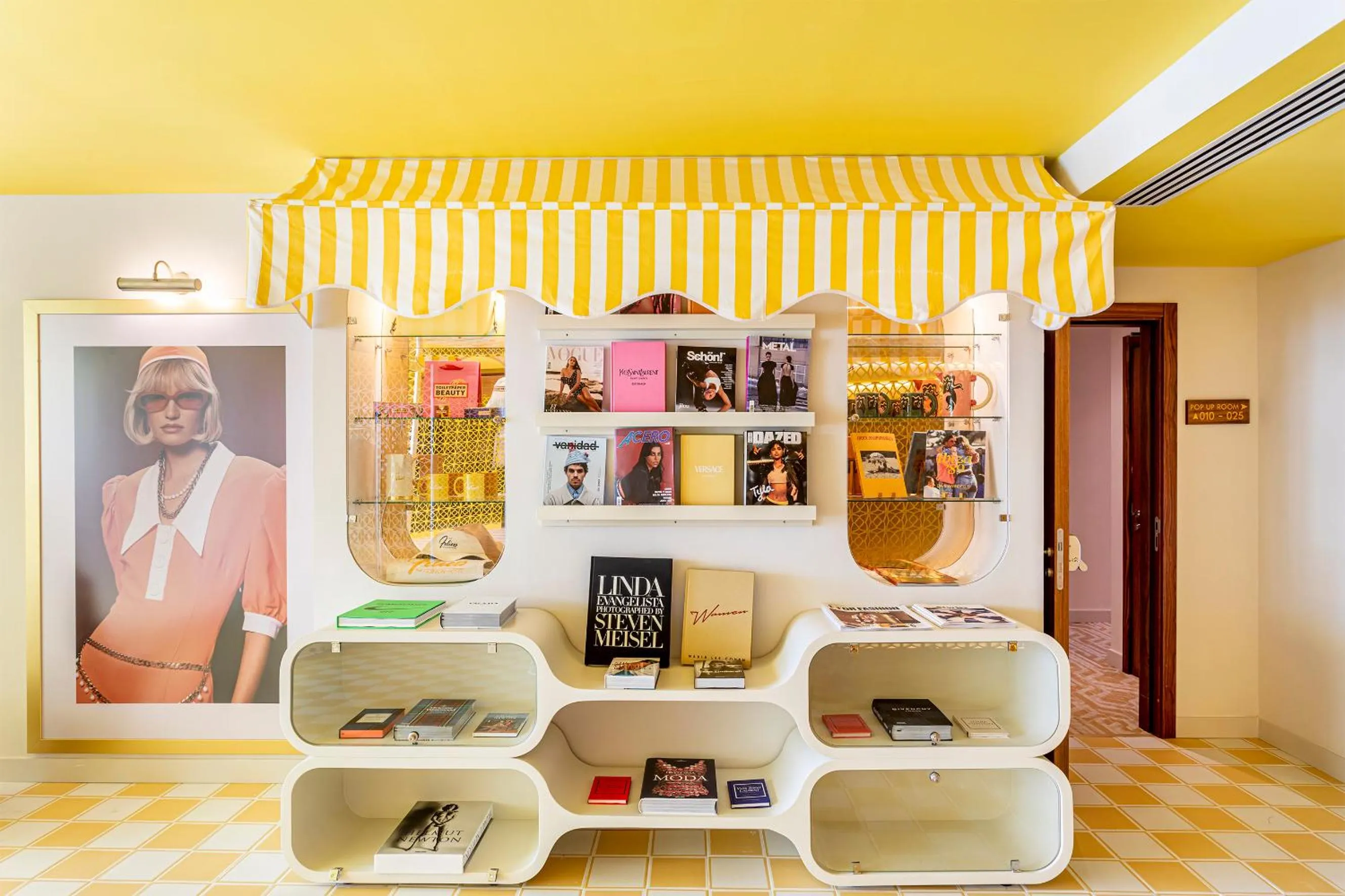 On-site shops in Los Felices Ibiza