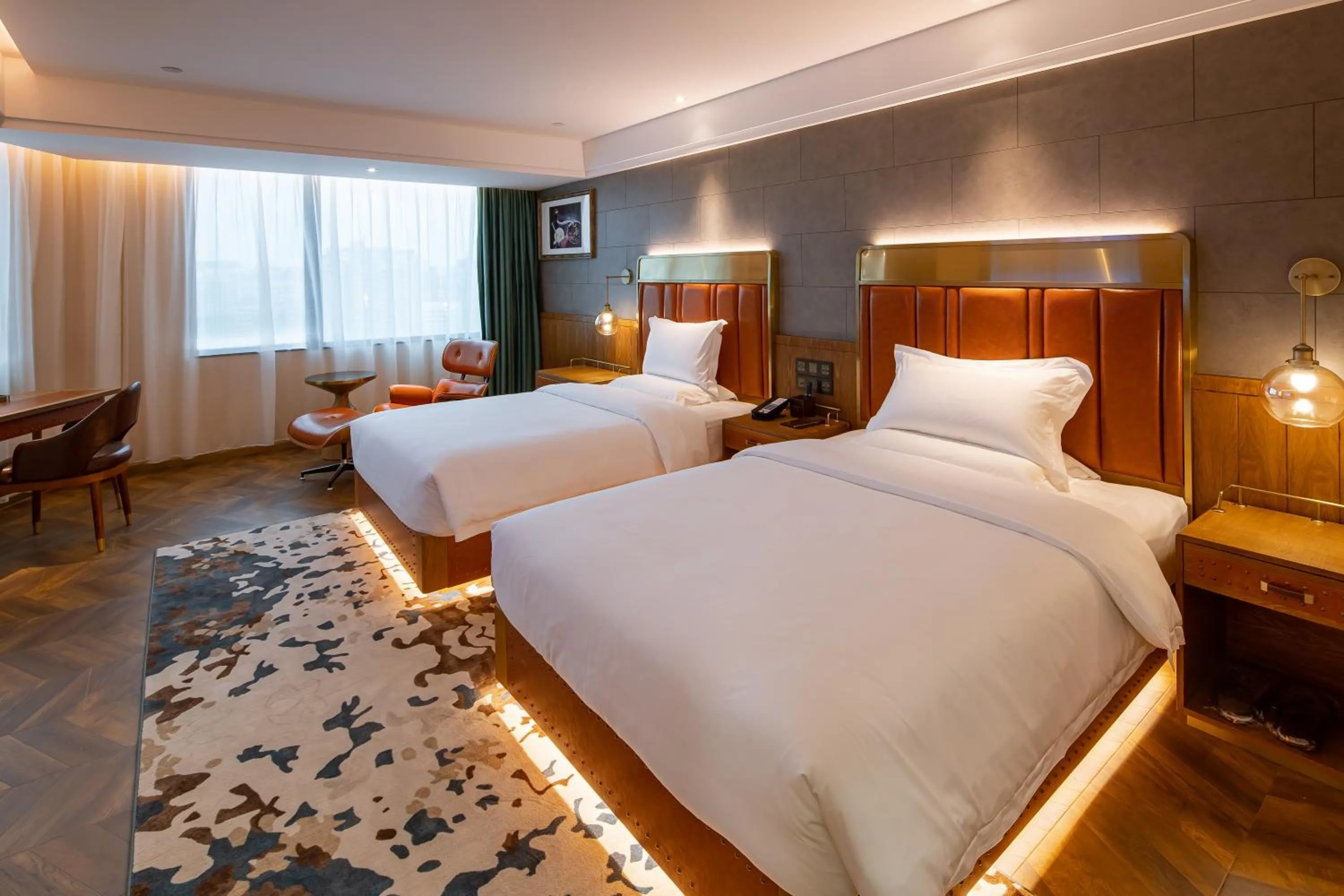 Pinzhi Twin Room  in ELITE International Hotel Taikoo Hui Plaza Gangding Metro Station Branch - Free Deliver Service to Guangzhou Baiyun International Airport & Free Shuttle Bus to Canton Fair Complex During Canton Fair Period