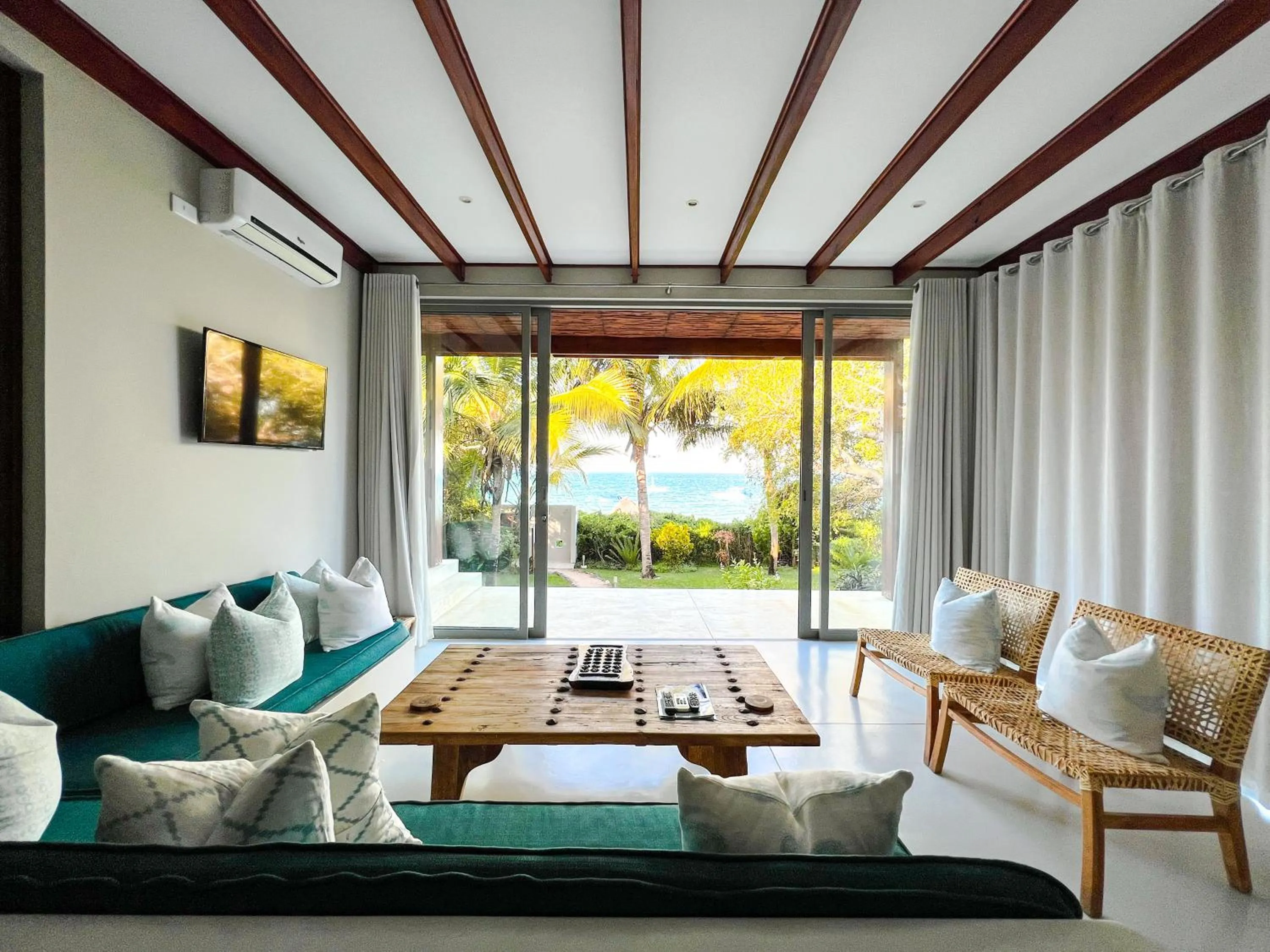 Beach in Bahia Mar Boutique Hotel