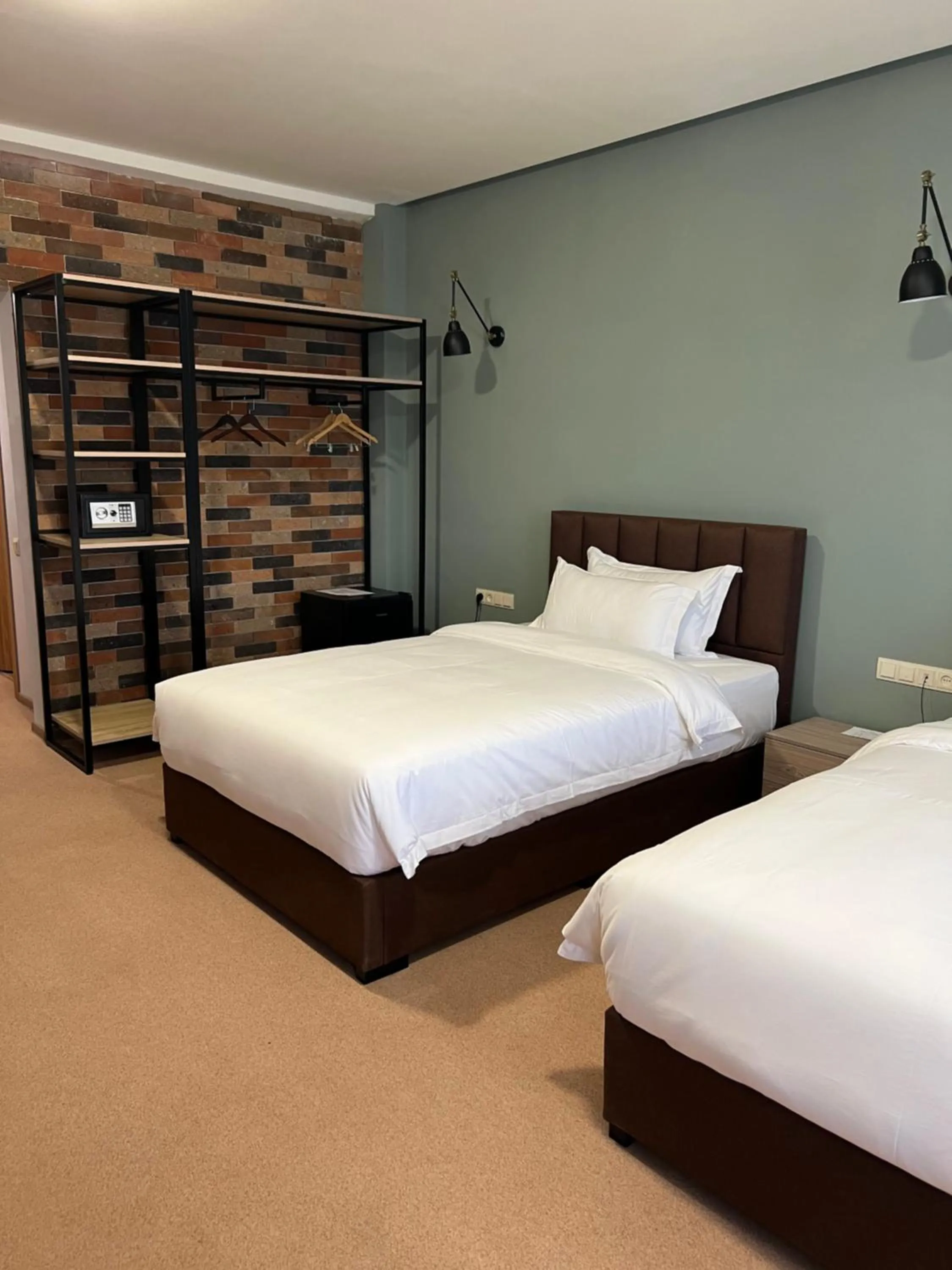 Property building, Bed in Felinger Concept Hotel