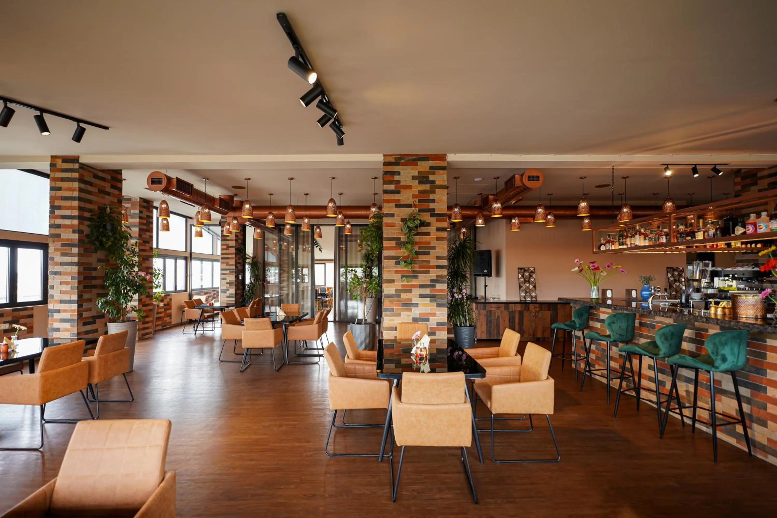 Restaurant/places to eat in Felinger Concept Hotel