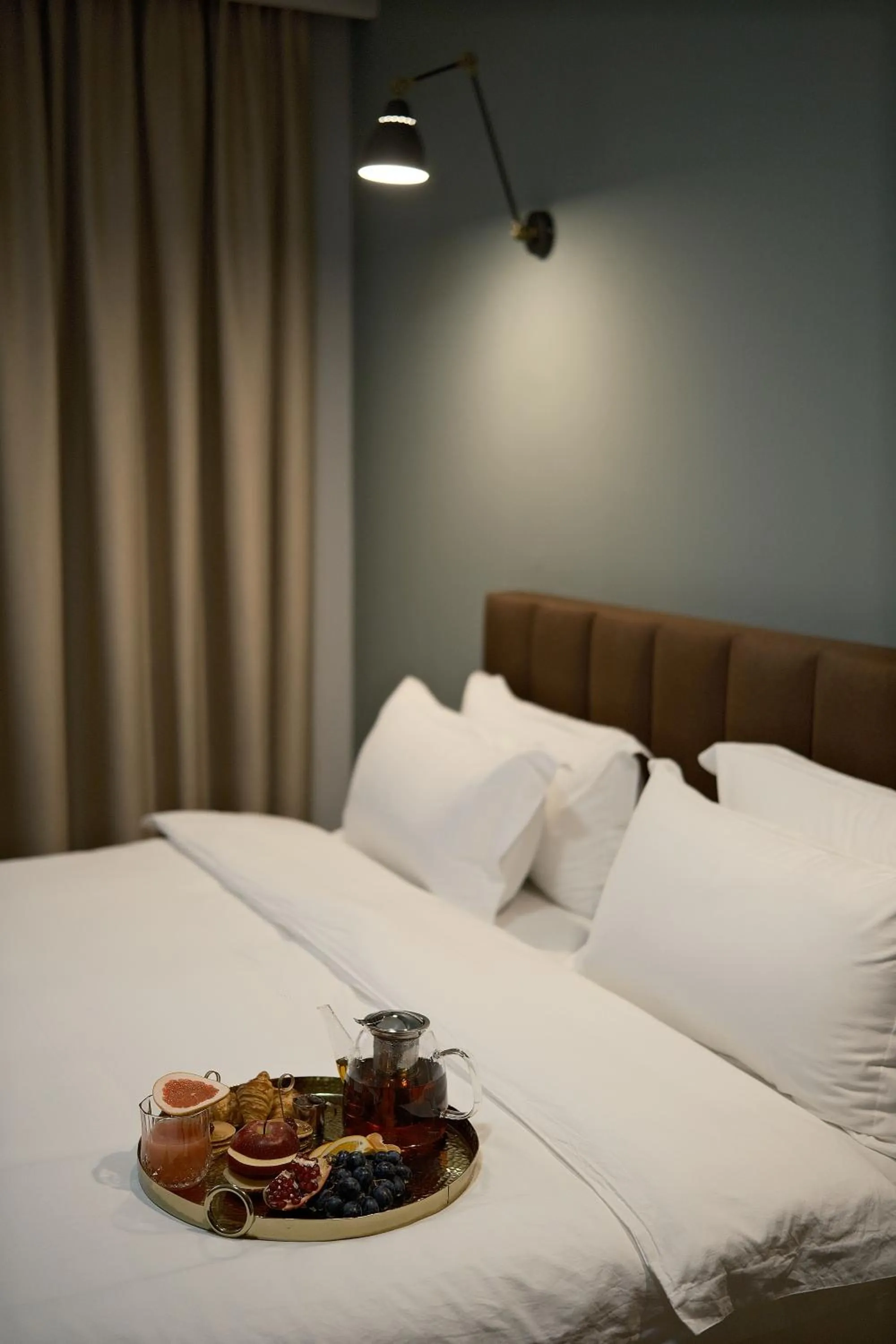 Property building, Bed in Felinger Concept Hotel