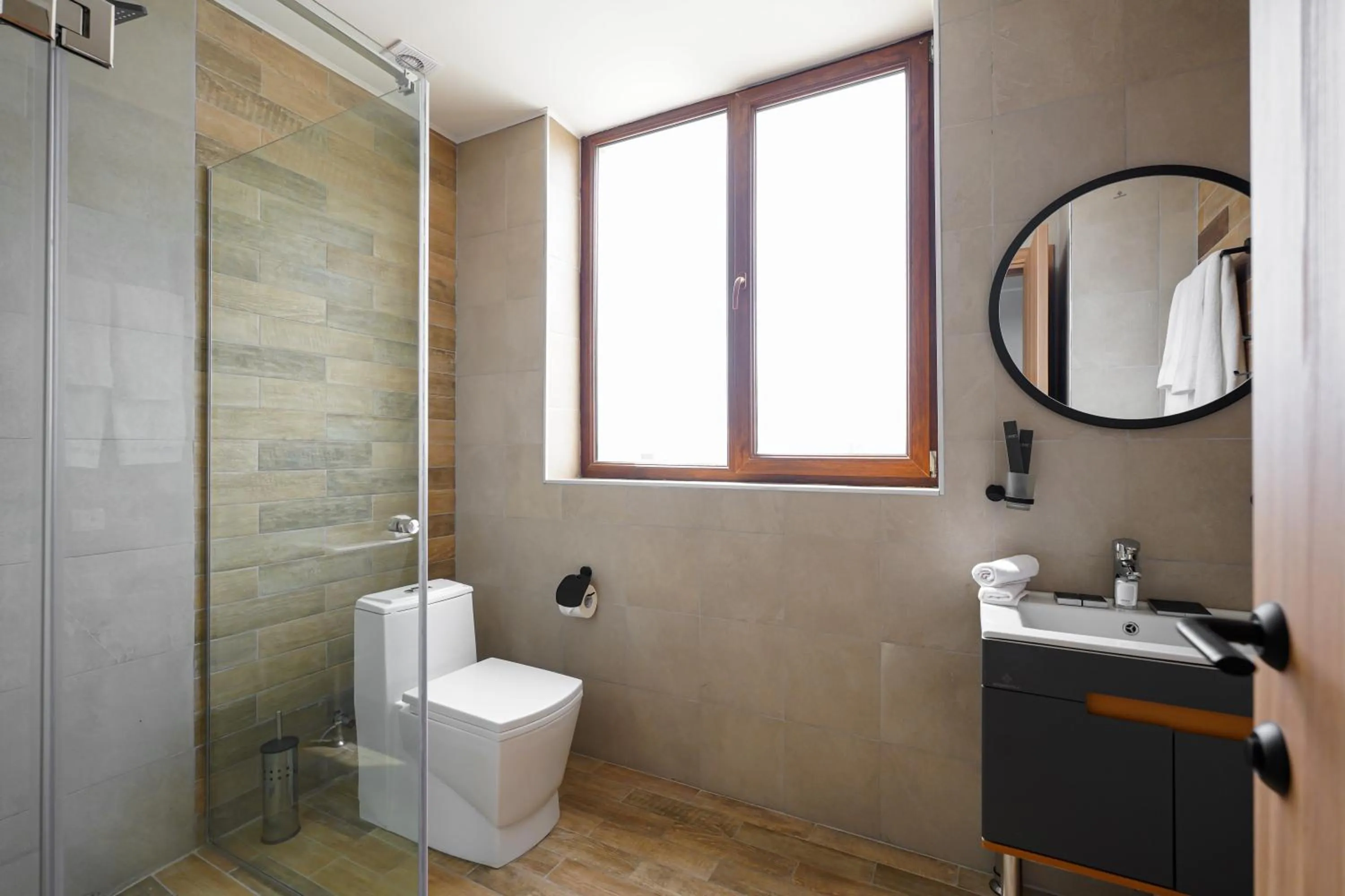 Shower in Felinger Concept Hotel