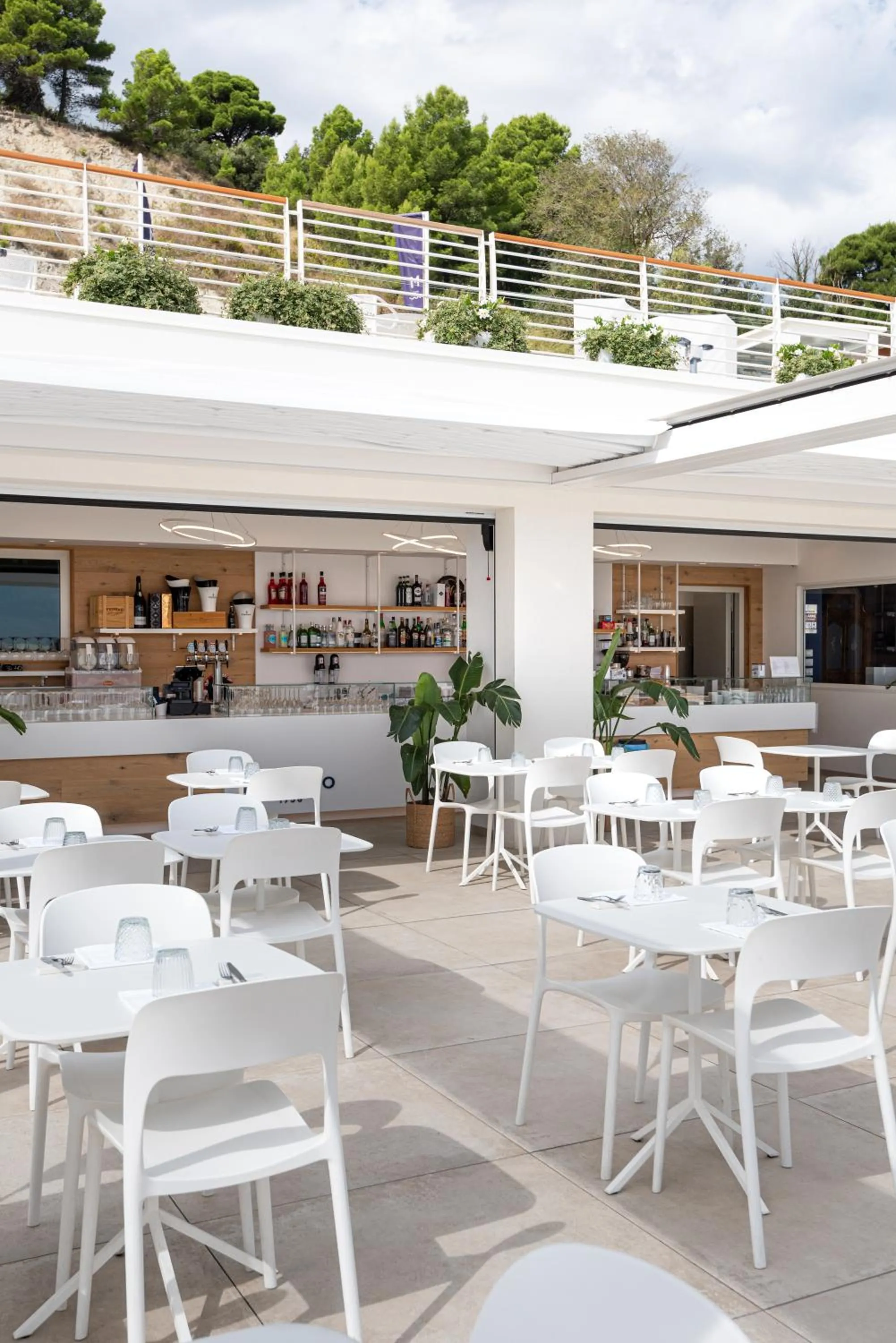 Restaurant/places to eat in Marino1958 RTA